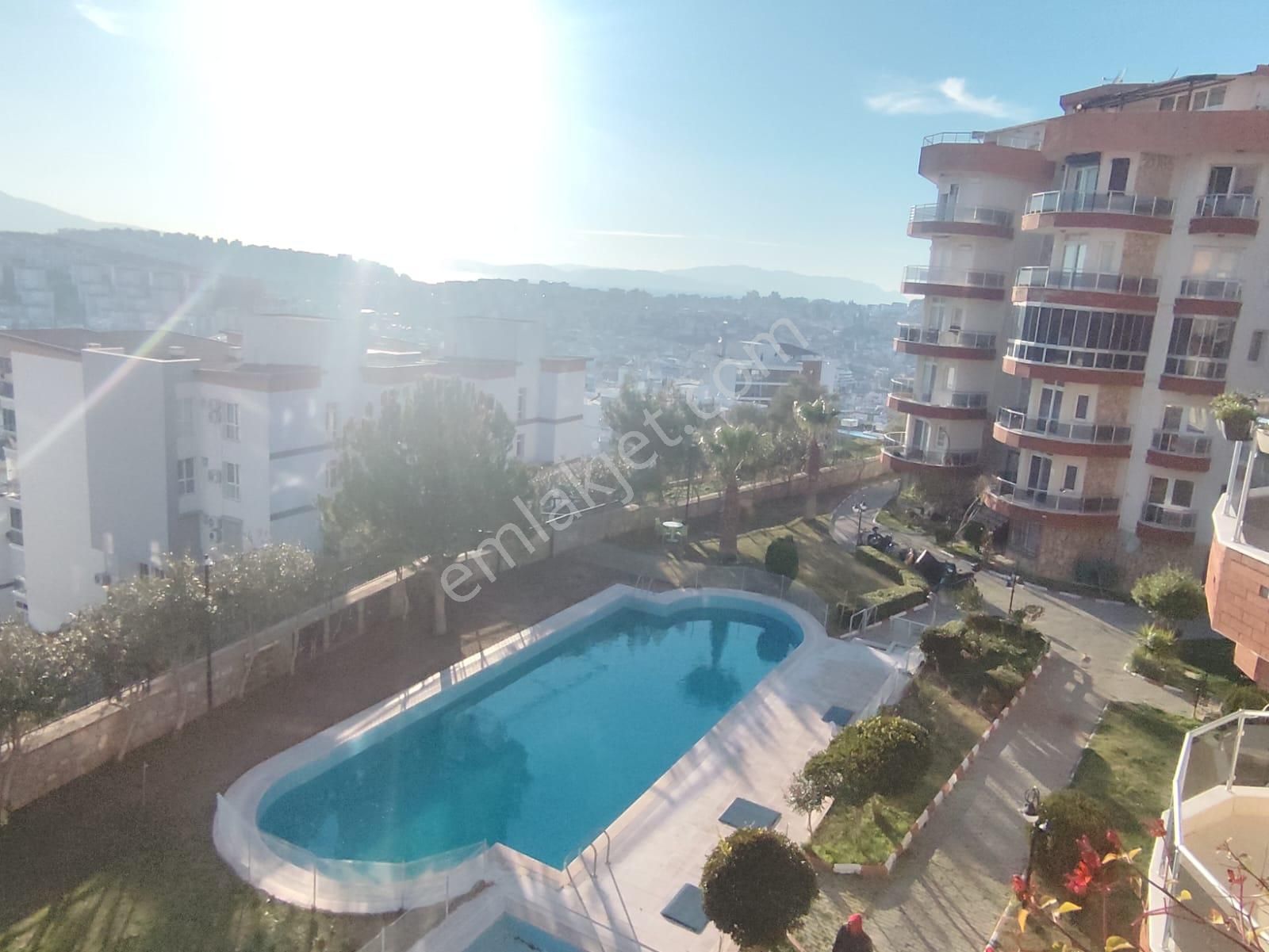 Kuşadası Ege Mah.havuzlu Sitede Eşyalı 3+1 - Görsel 15