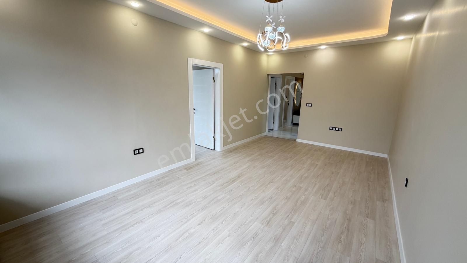 Atanora Vadi'den Dikmen Cadde Paraleli 2 Banyolu Lüks Yapılı Katta Boş 3+1 - Görsel 29