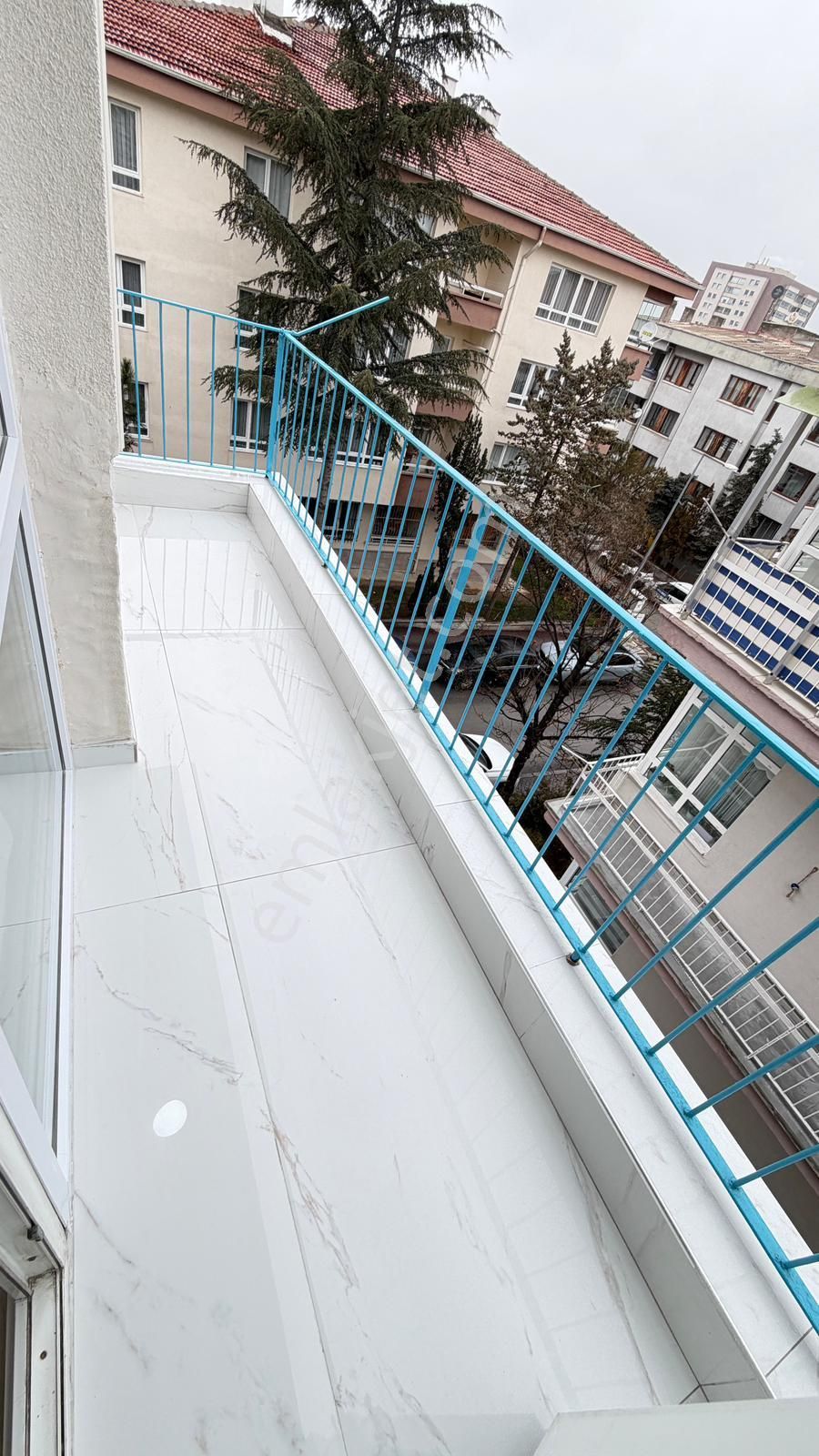 Atanora Vadi'den Dikmen Cadde Paraleli 2 Banyolu Lüks Yapılı Katta Boş 3+1 - Görsel 26