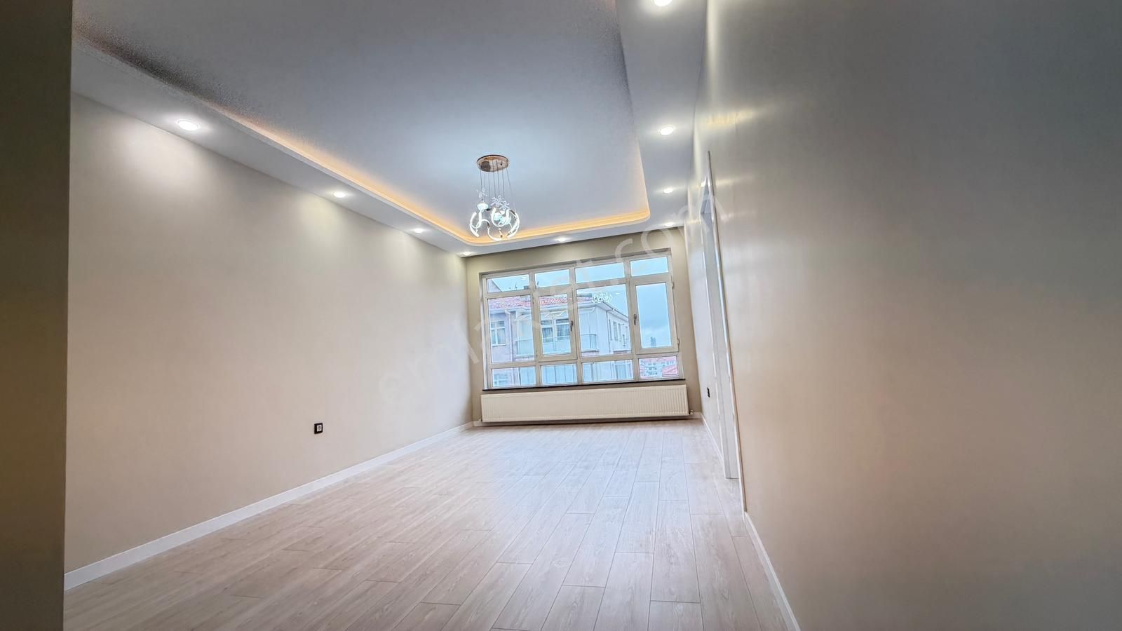 Atanora Vadi'den Dikmen Cadde Paraleli 2 Banyolu Lüks Yapılı Katta Boş 3+1 - Görsel 11