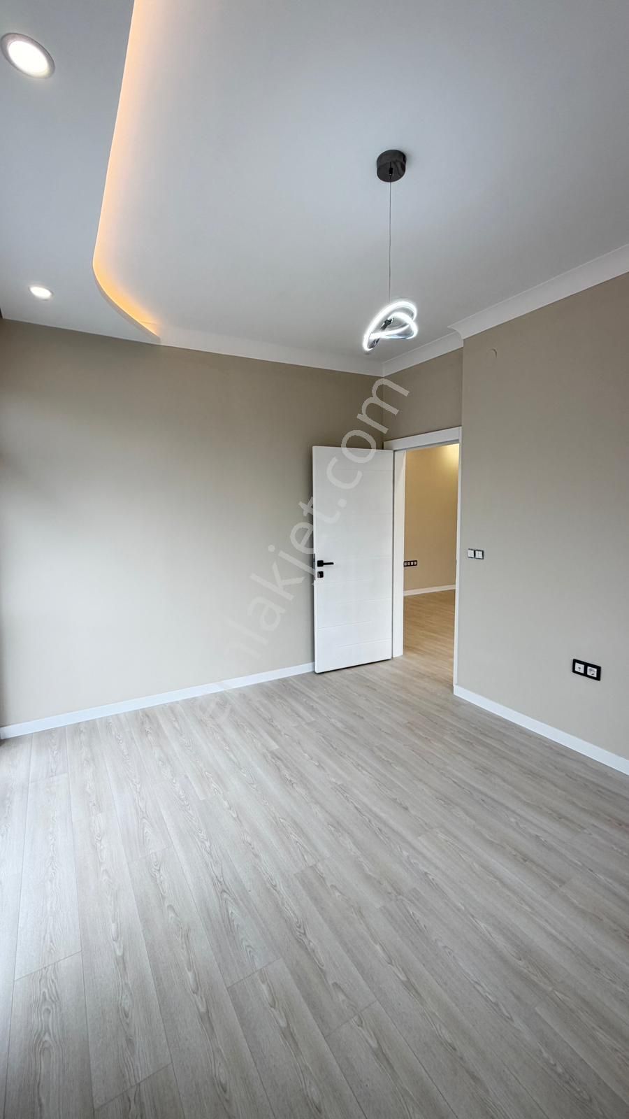 Atanora Vadi'den Dikmen Cadde Paraleli 2 Banyolu Lüks Yapılı Katta Boş 3+1 - Görsel 31