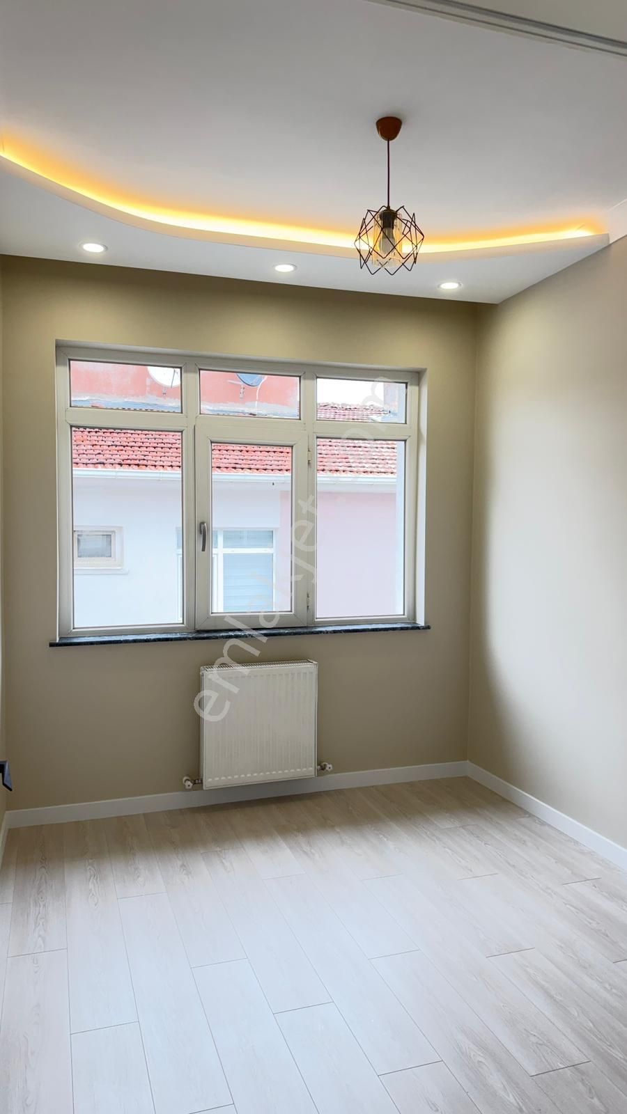 Atanora Vadi'den Dikmen Cadde Paraleli 2 Banyolu Lüks Yapılı Katta Boş 3+1 - Görsel 21