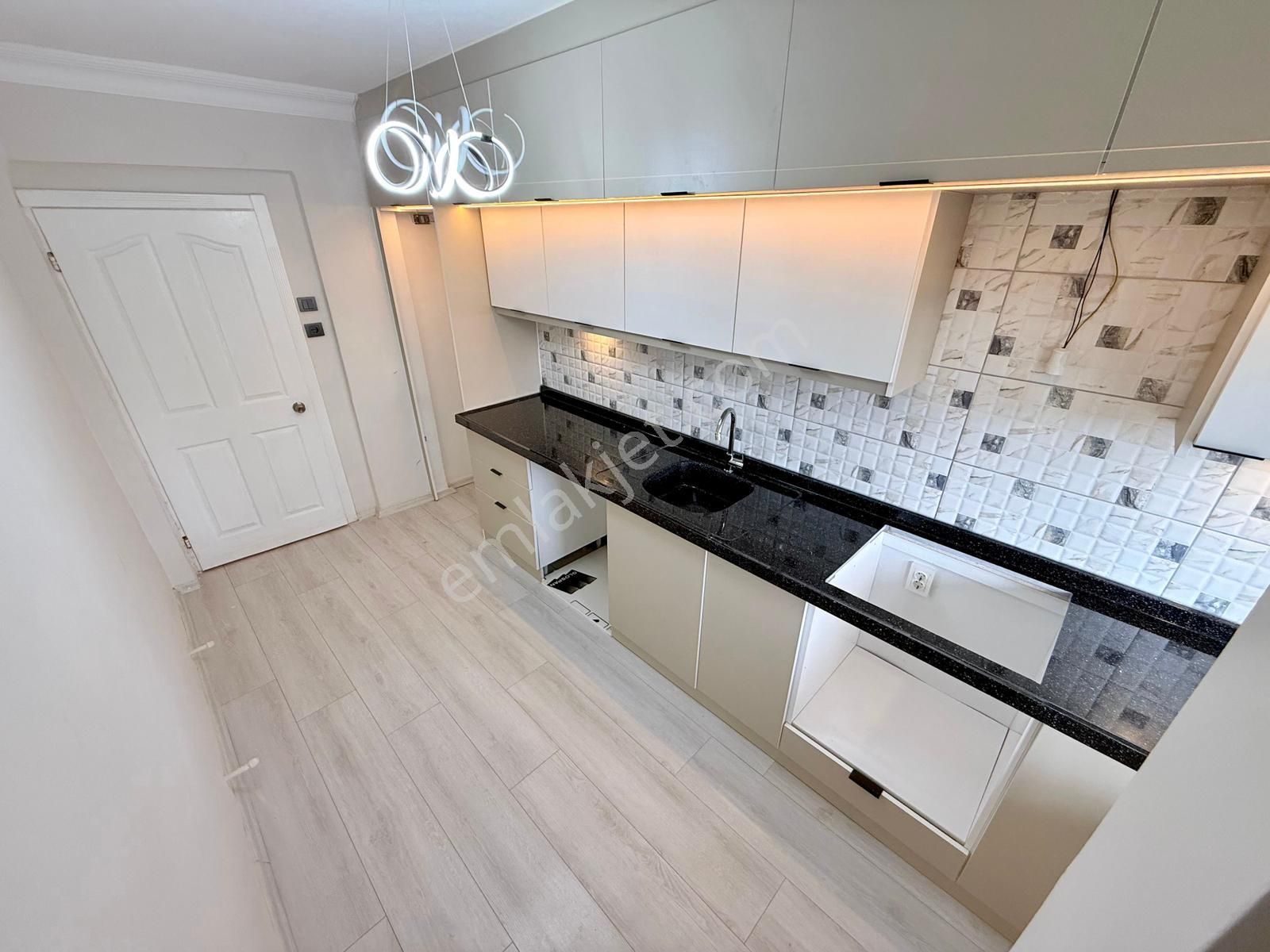 🏡 Referans'tan Akçay'da Ayrı Mutafk 1+1 Daire - Görsel 2