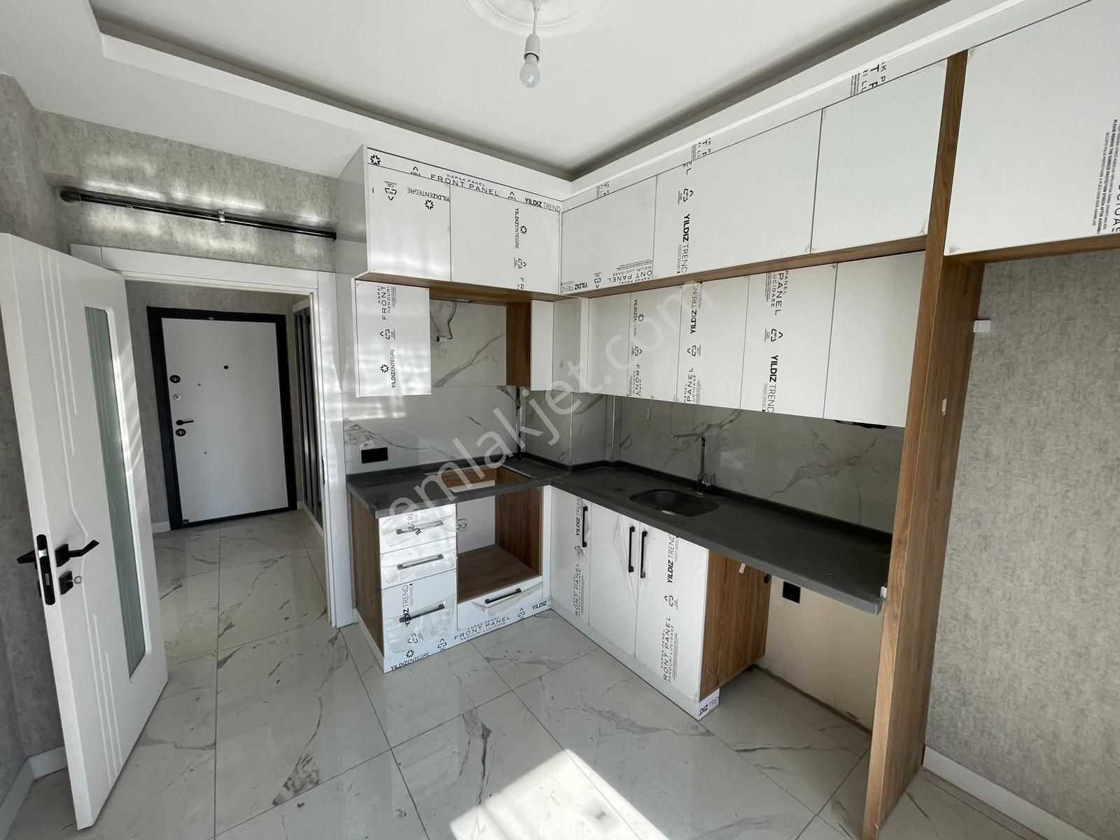 Aktel Gayrimenkulden Mehmet Akifte Satılık 2+1 Daire