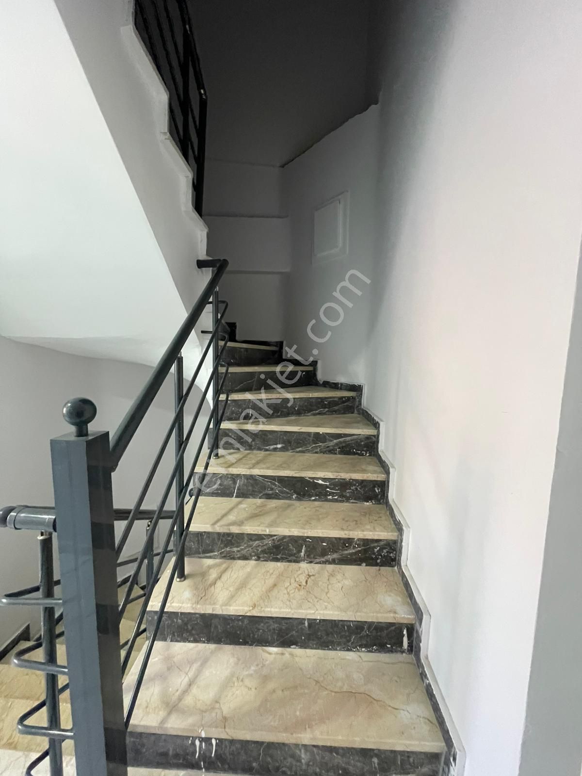 Aktel Gayrimenkulden Mehmet Akifte Satılık 2+1 Daire - Görsel 31