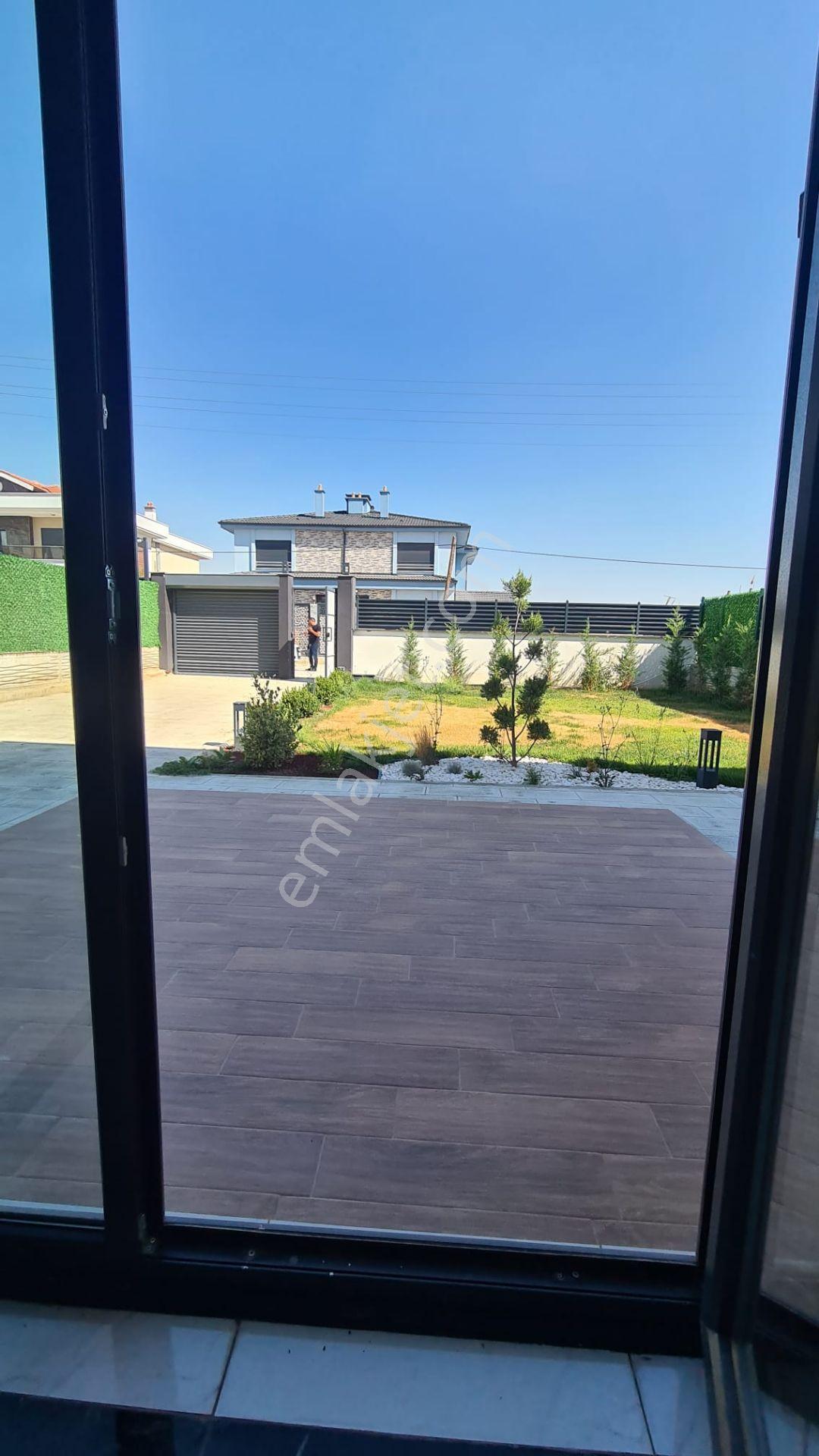Beymira'dan Buhara Mahallesi İskanlı Müstakil Bahçeli Villa - Görsel 19