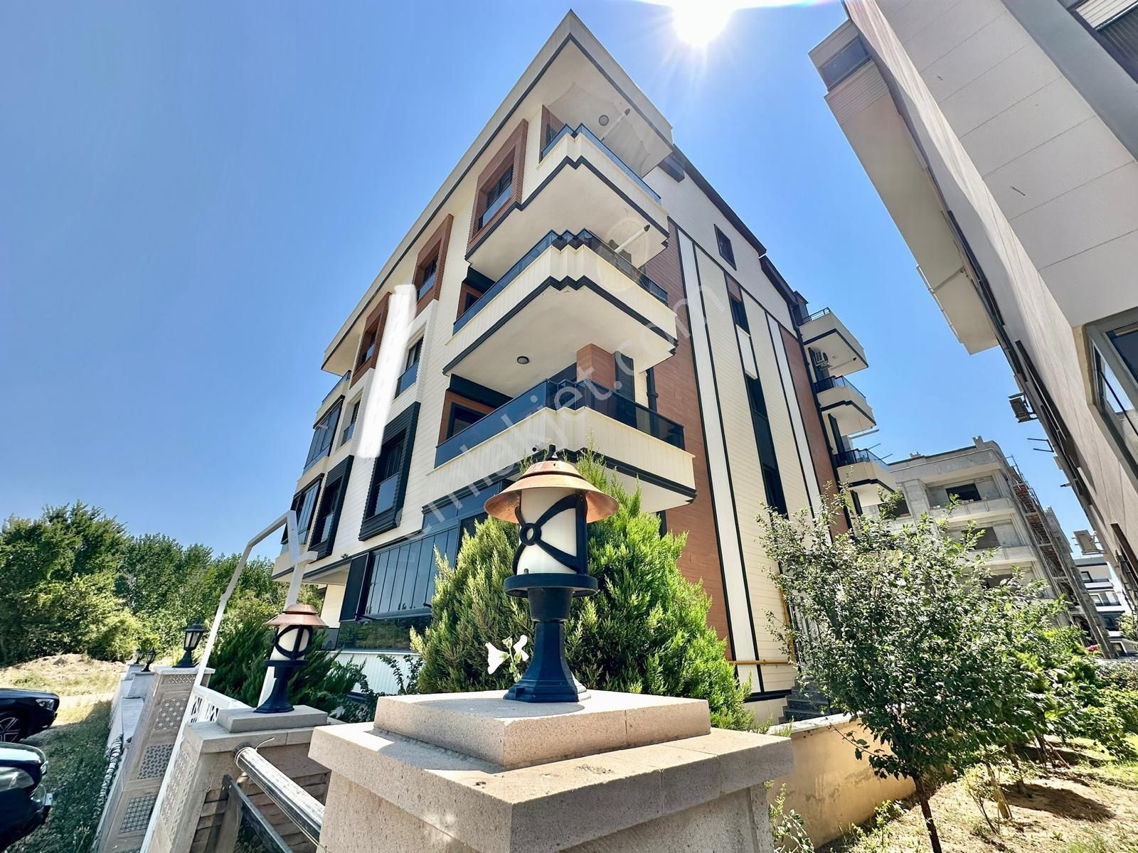 ꧁akçay Ay Emlak'tan꧂ön Cephe Denize Yakın Geniş Manzaralı Teraslı Satılık 3+1 Yeni Şık Dublex Daire - Görsel 4