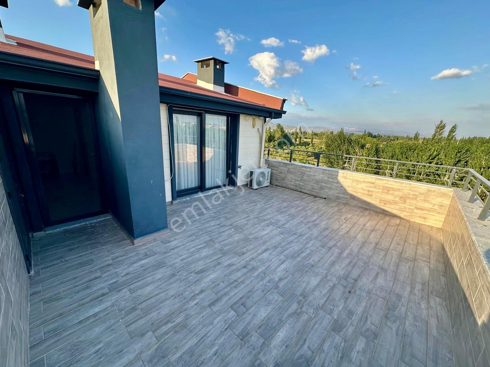 ꧁akçay Ay Emlak'tan꧂ön Cephe Denize Yakın Geniş Manzaralı Teraslı Satılık 3+1 Yeni Şık Dublex Daire - Görsel 22