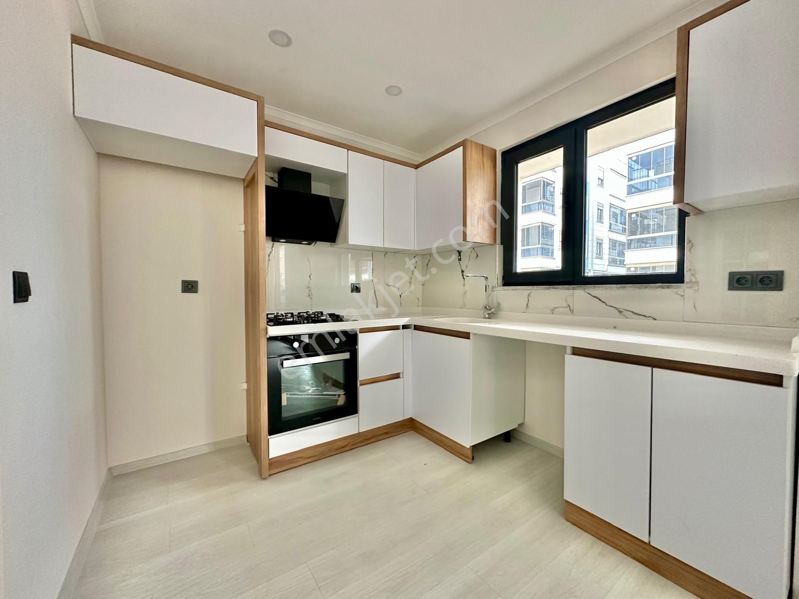 ꧁akçay Ay Emlak'tan꧂ Muhteşem Konumlu Amerikan Mutfak Satılık 2+1 Geniş Lüks Daire - Görsel 3