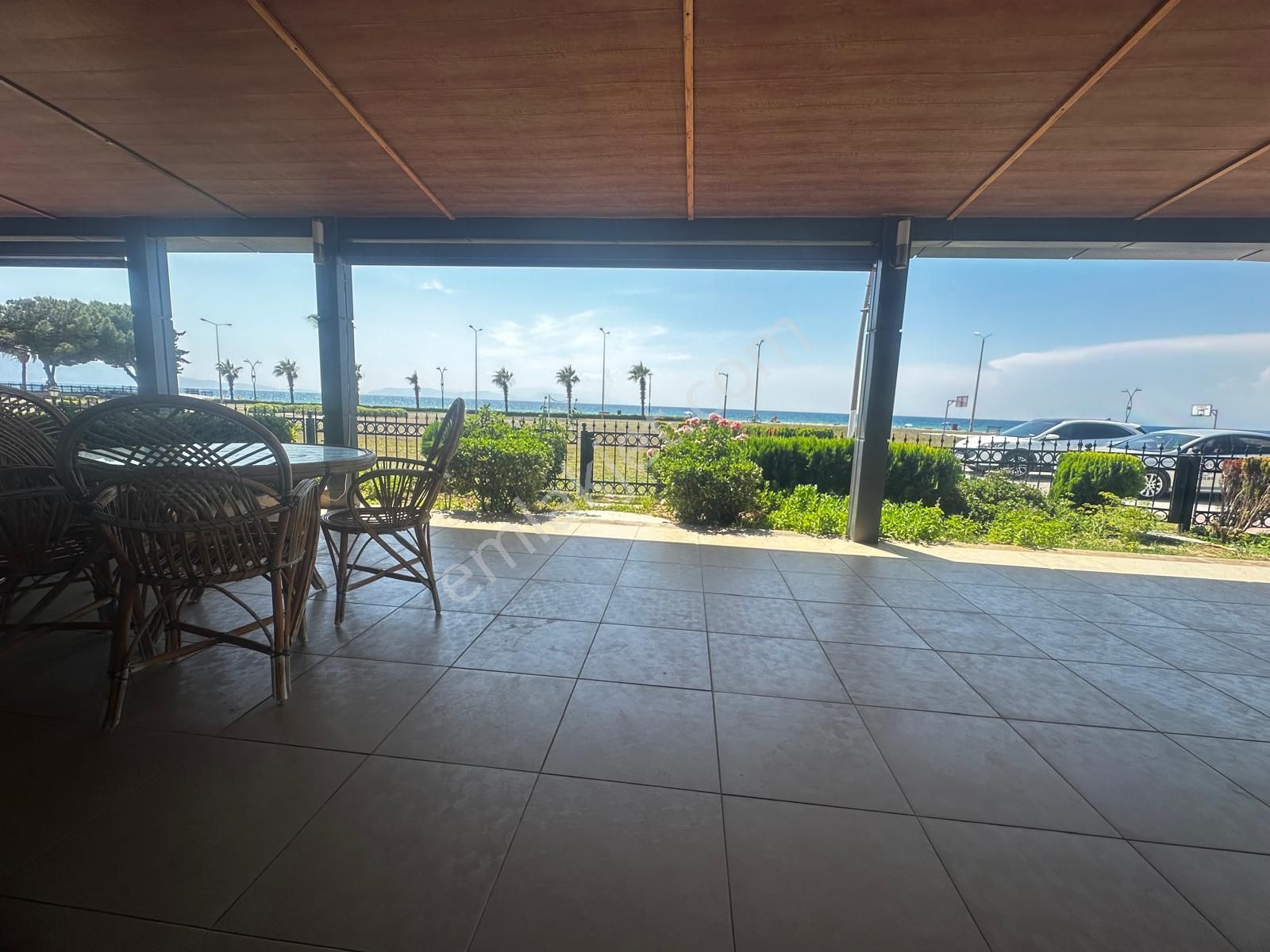 Kuşadasında Denize Sıfır Nadir Satışa Çıkan Sitede - Görsel 24