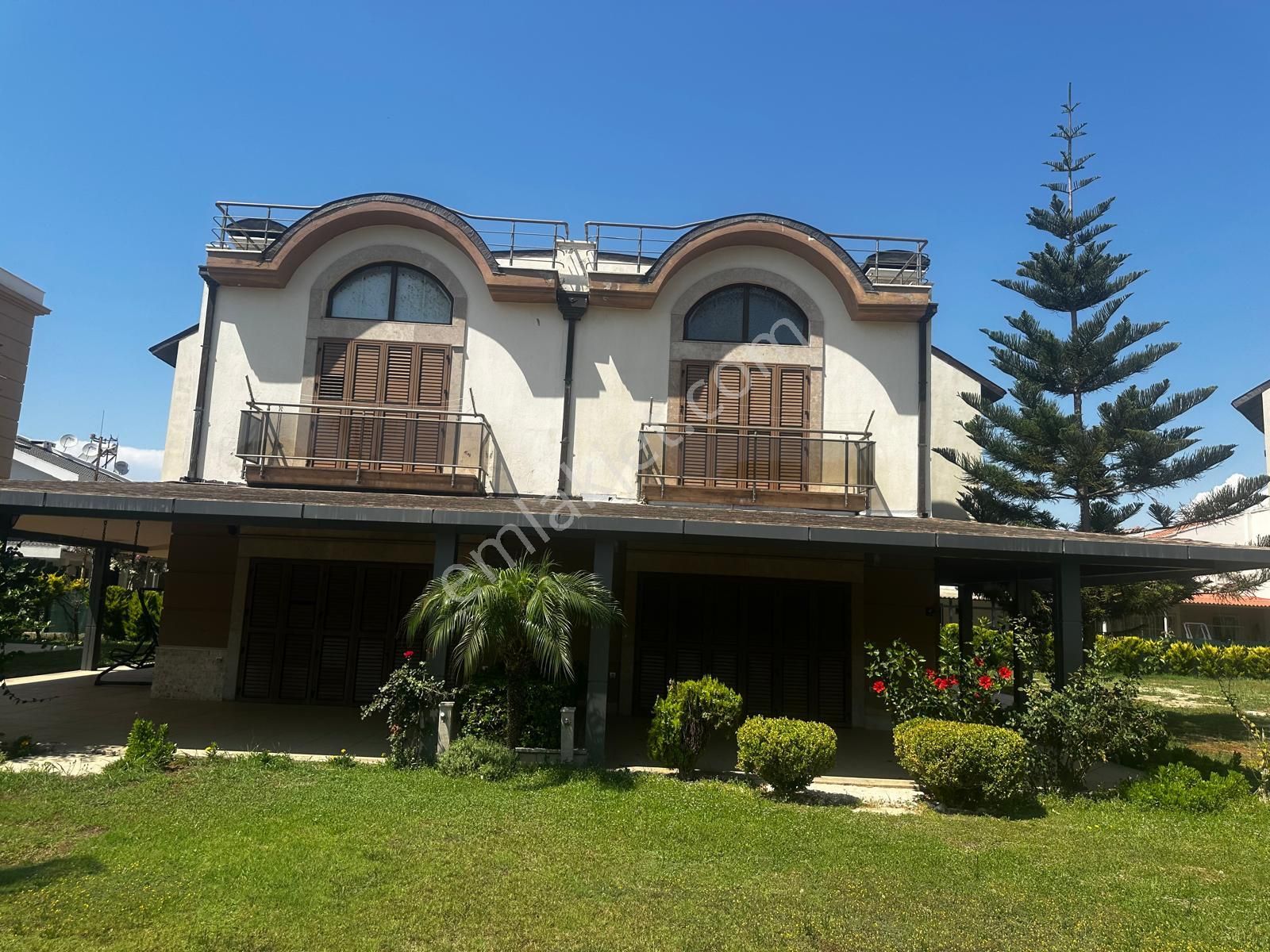 Kuşadasında Denize Sıfır Nadir Satışa Çıkan Sitede - Görsel 13