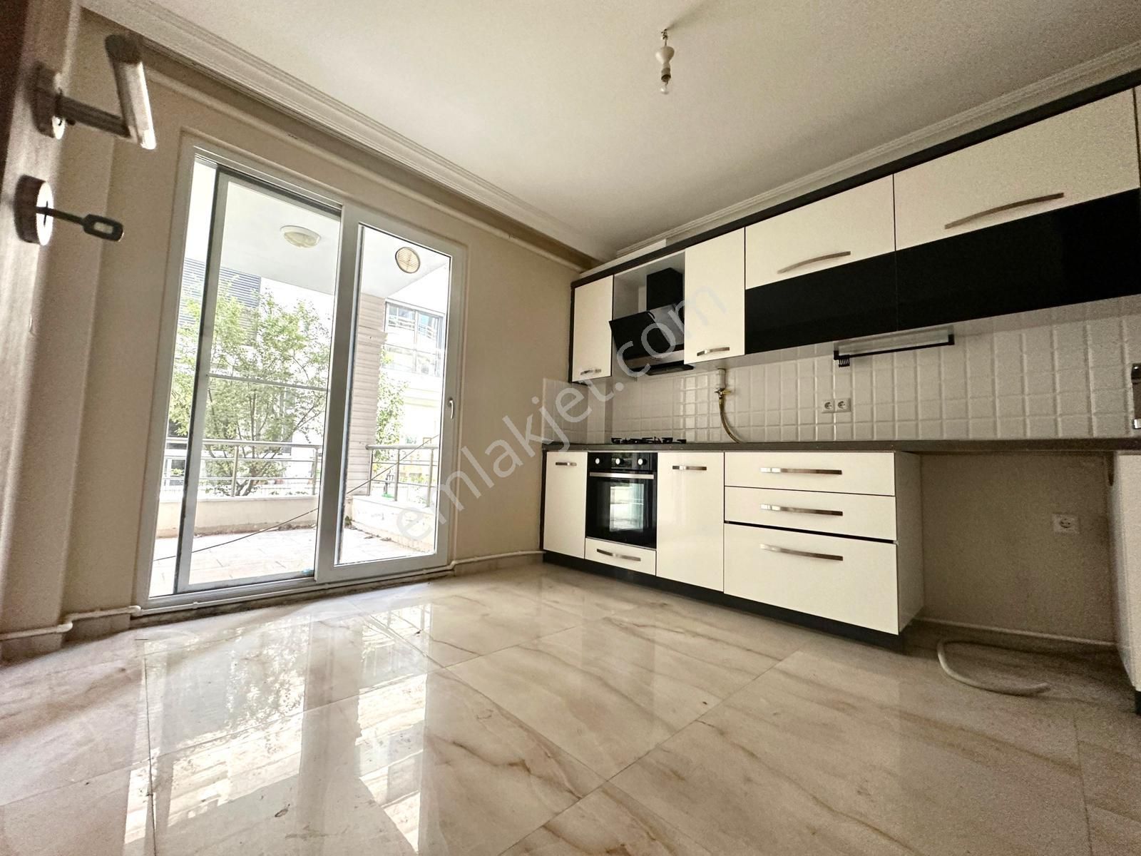 🏡 Referans'tan Akçay'da Asansörlü Ayrı Mutfak Şık Tasarımlı 2+1 Daire - Görsel 2