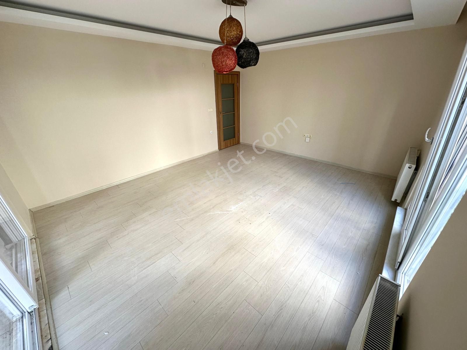 🏡 Referans'tan Akçay'da Asansörlü Ayrı Mutfak Şık Tasarımlı 2+1 Daire - Görsel 11