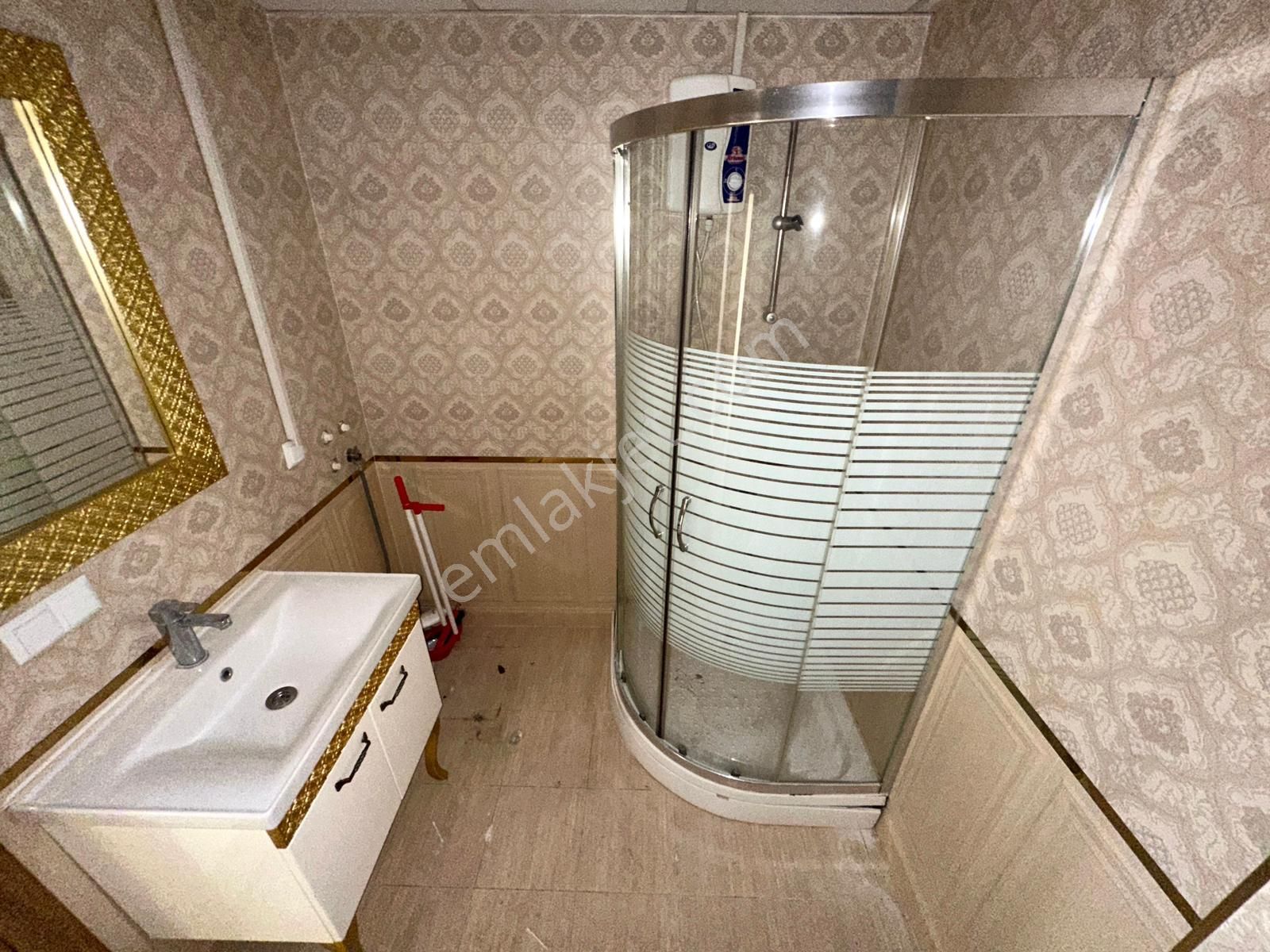 🏡 Referans'tan Akçay'da Asansörlü Ayrı Mutfak Şık Tasarımlı 2+1 Daire - Görsel 19