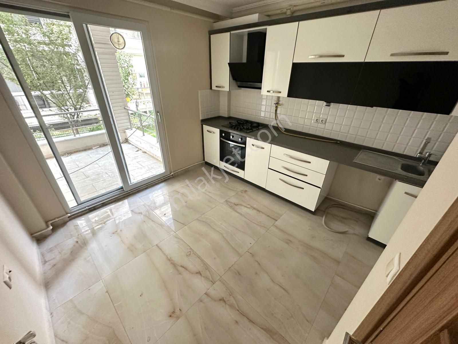 🏡 Referans'tan Akçay'da Asansörlü Ayrı Mutfak Şık Tasarımlı 2+1 Daire - Görsel 3