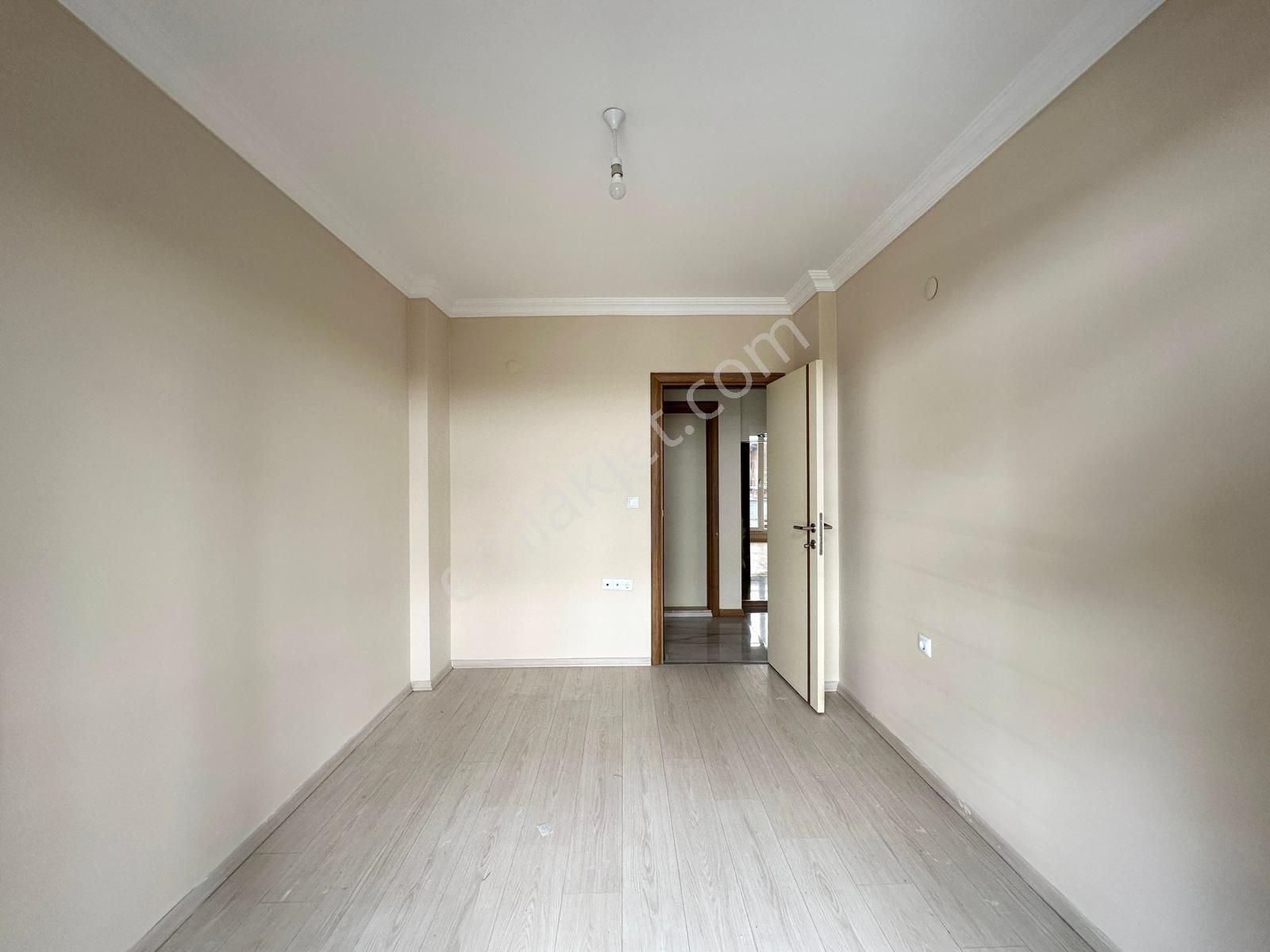 🏡 Referans'tan Akçay'da Asansörlü Ayrı Mutfak Şık Tasarımlı 2+1 Daire - Görsel 20