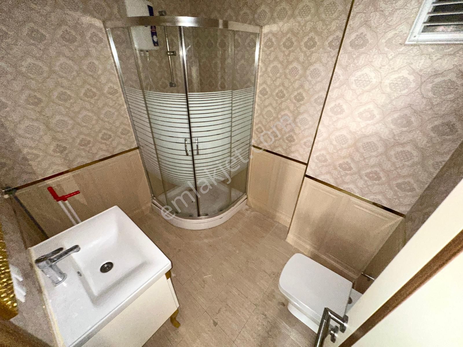 🏡 Referans'tan Akçay'da Asansörlü Ayrı Mutfak Şık Tasarımlı 2+1 Daire - Görsel 17