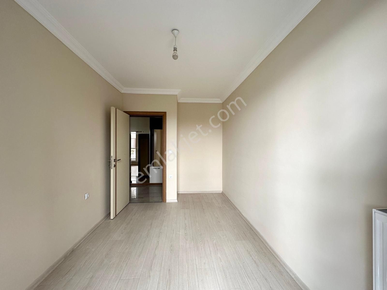 🏡 Referans'tan Akçay'da Asansörlü Ayrı Mutfak Şık Tasarımlı 2+1 Daire - Görsel 26