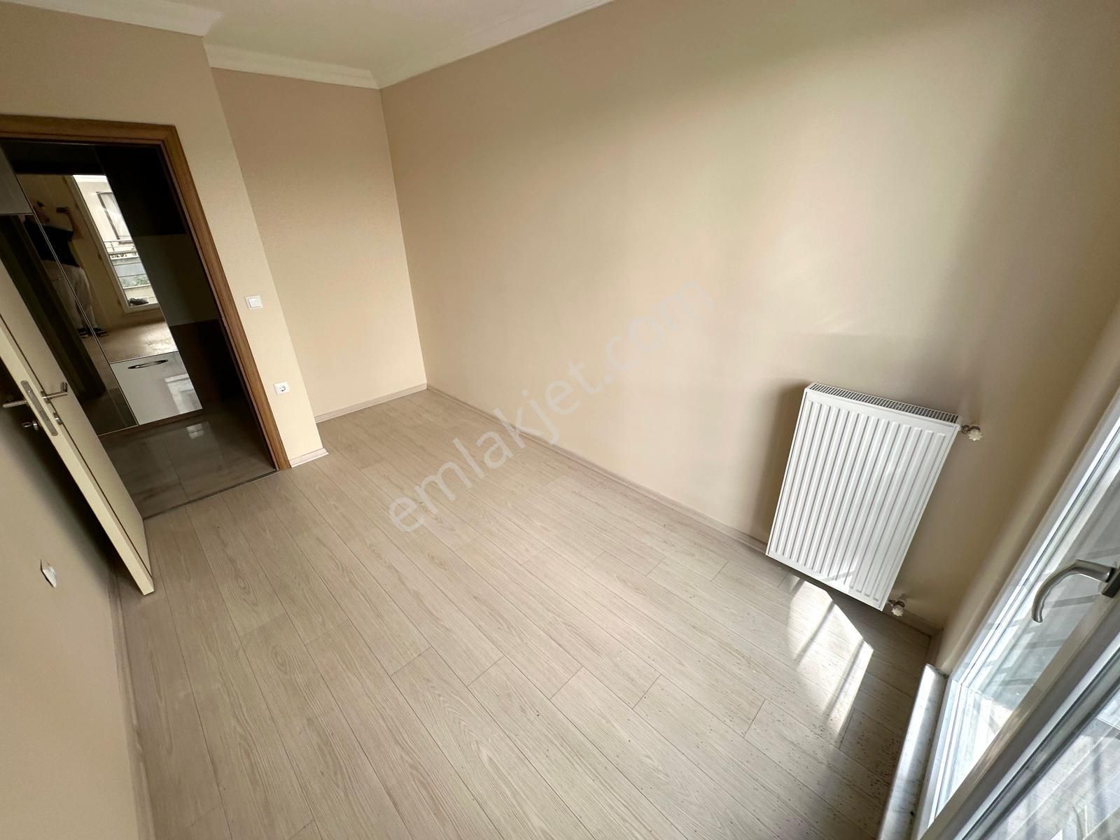 🏡 Referans'tan Akçay'da Asansörlü Ayrı Mutfak Şık Tasarımlı 2+1 Daire - Görsel 24