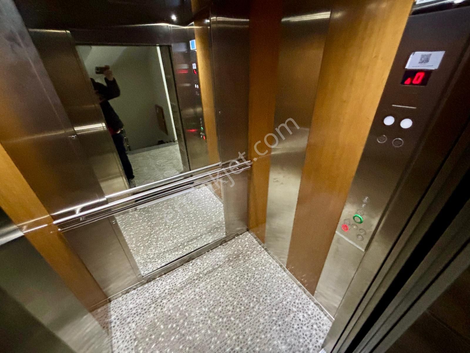 ꧁akçay Ay Emlak'tan꧂ Müstakil Tadında Ön Cephe Kombili Satılık 2+1 Geniş Daire - Görsel 34