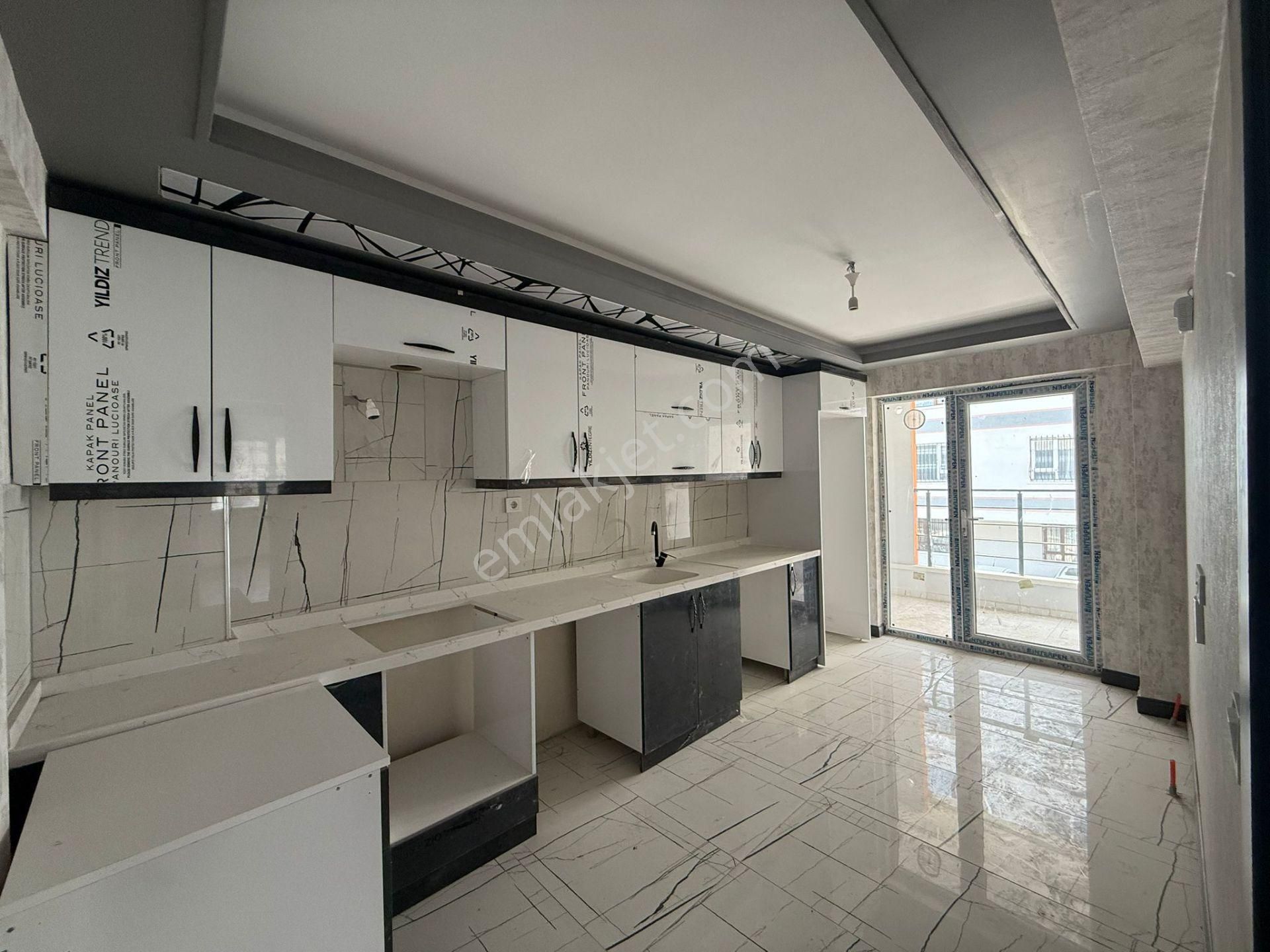 Kent'ten Şahintepe'de Cadde Üzeri 4+1 Asansörlü Teraslı Dubleks - Görsel 3