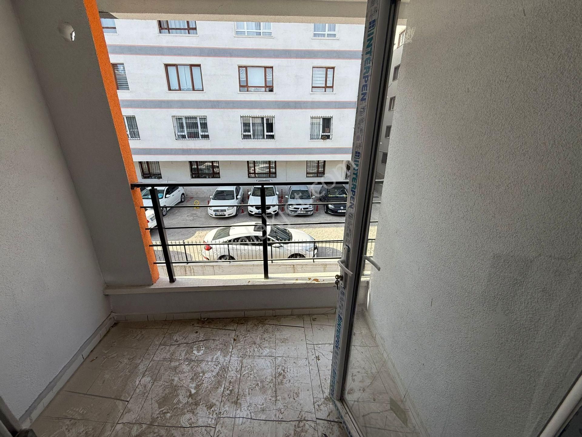 Kent'ten Şahintepe'de Cadde Üzeri 4+1 Asansörlü Teraslı Dubleks - Görsel 5