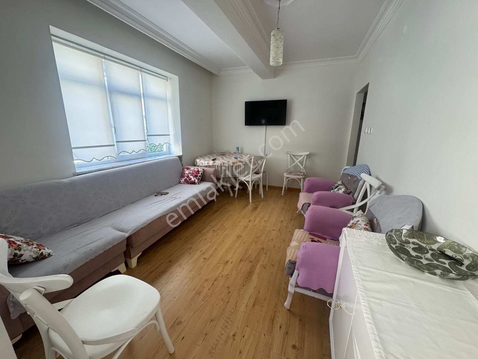 Yıldız Dan Mevlana Camii Karşılarında Satılık 15 Yıllık 2+1 Normal Kat Daire - Görsel 4