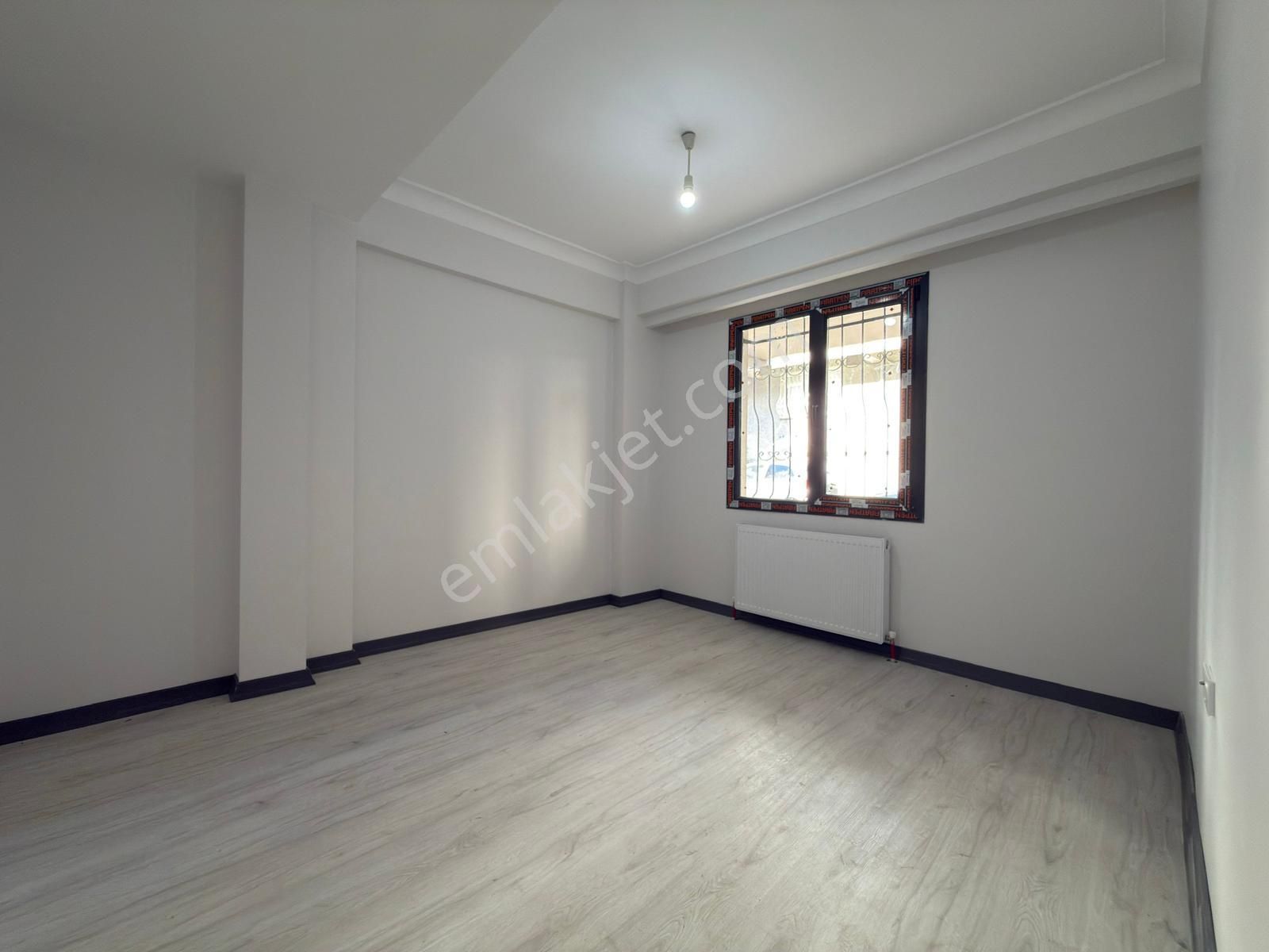 Yıldız Dan Mevlana Camisi Karşısı Satılık Çift Cepheli 2+1 Y-giriş Daire - Görsel 5