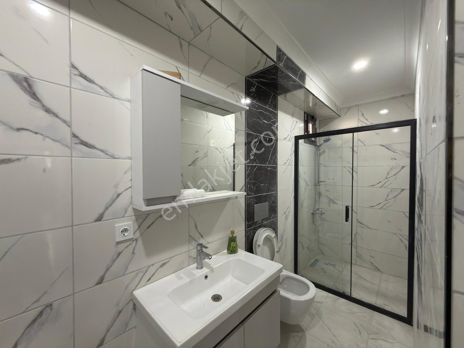 Yıldız Dan Mevlana Camisi Karşısı Satılık Çift Cepheli 2+1 Y-giriş Daire - Görsel 9