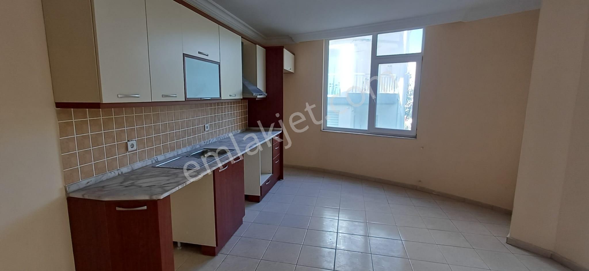 Kuşadası Marina Bölgesinde Emsalinin Altında 2+1 Yüksek Giriş - Görsel 8