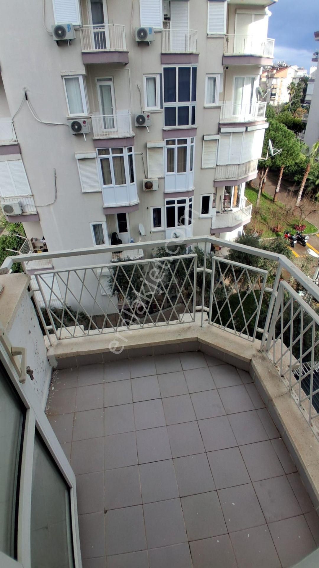 Konyaaltı Gürsu Mh'de Denize 3 Dk.mesafede Site İçinde - Görsel 24