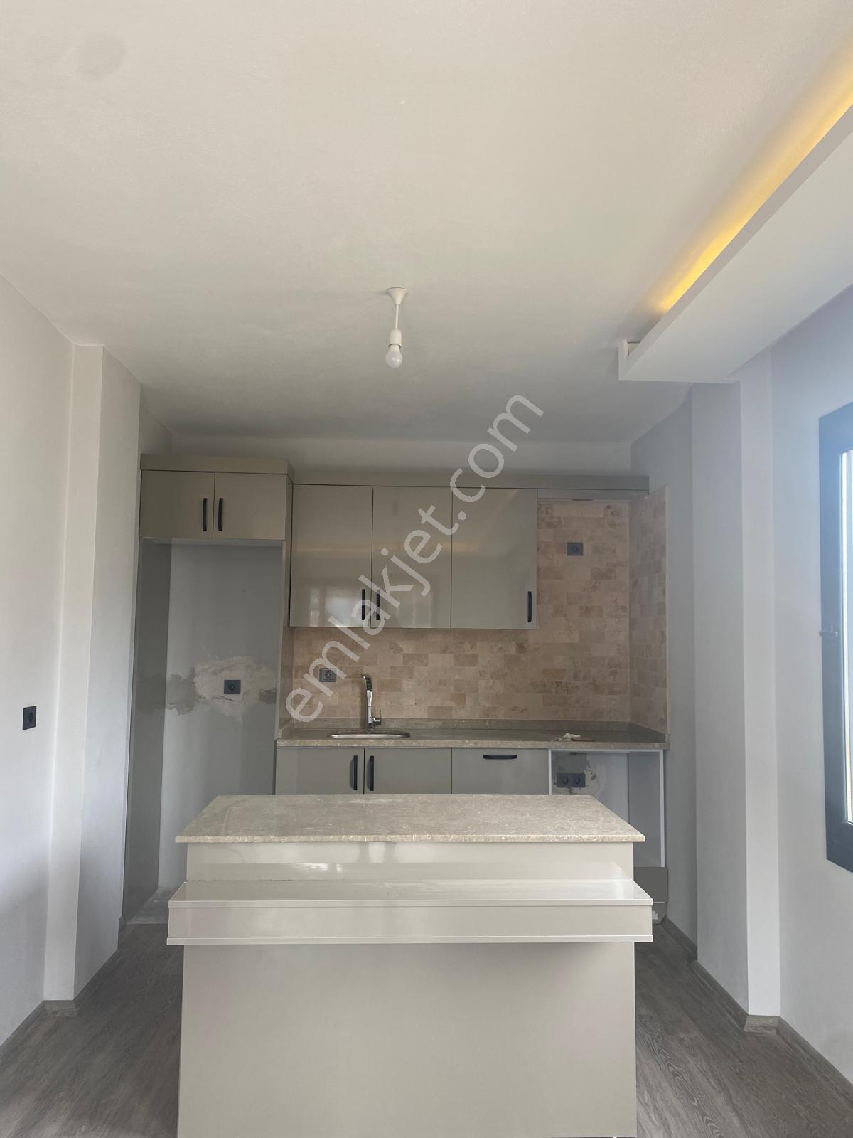 Üstünkent'ten Soğucak’ta Sıfır Tripleks 5+2 Geniş Kullanımlı Oturuma Hazır Villa - Görsel 7