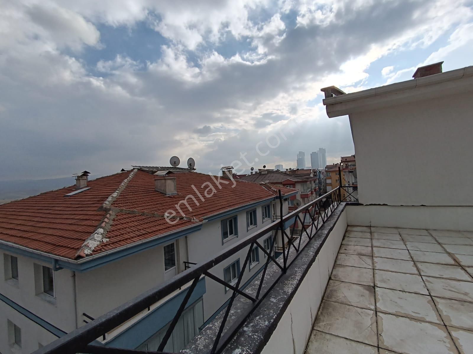 Kent'ten Doğukent Cadde Üzeri 5+1 Teraslı Manzaralı Dubleks - Görsel 19