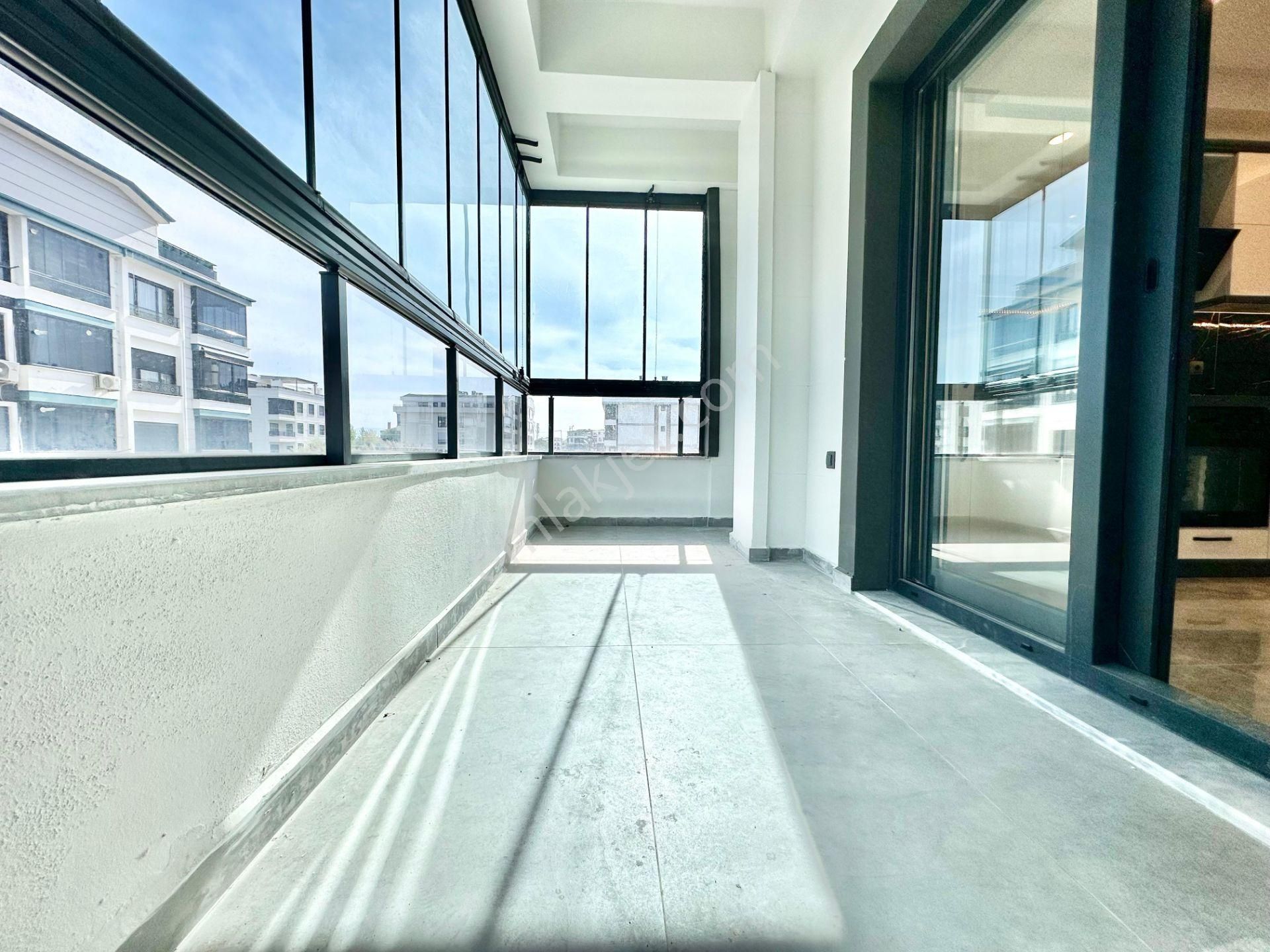 ꧁ay Emlaktan꧂akçay'da Denize 300 M Arakat Şık Tasarımlı Ebeveyn Banyolu Satılık 2+1 Ultra Lüx Daire - Görsel 8