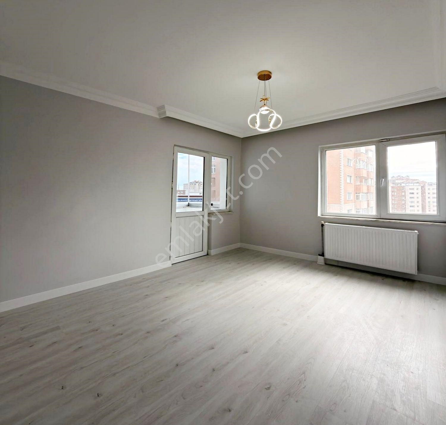 Umut Sitesinde Full Yapılı Peyzaj Cephe 3+1 Kiralık Daire - Görsel 20