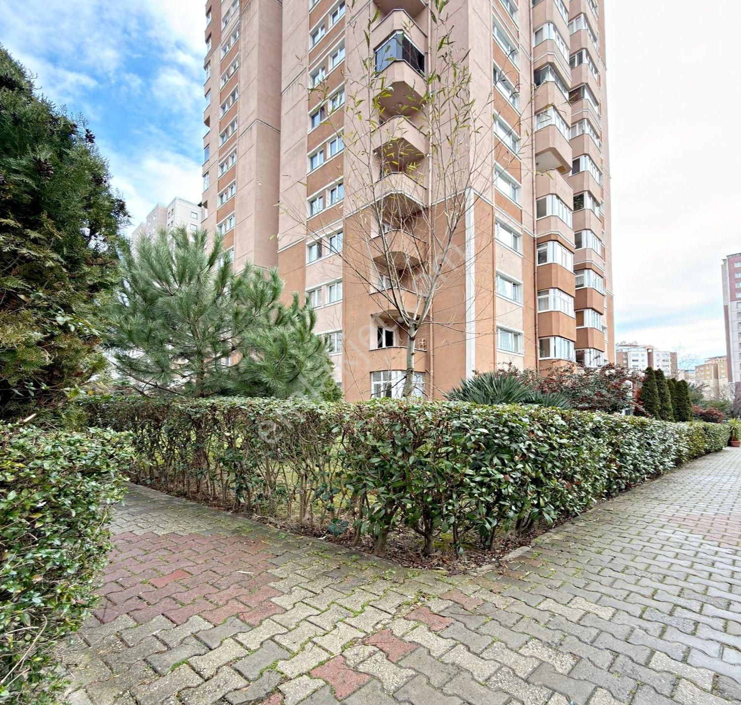 Umut Sitesinde Full Yapılı Peyzaj Cephe 3+1 Kiralık Daire - Görsel 33