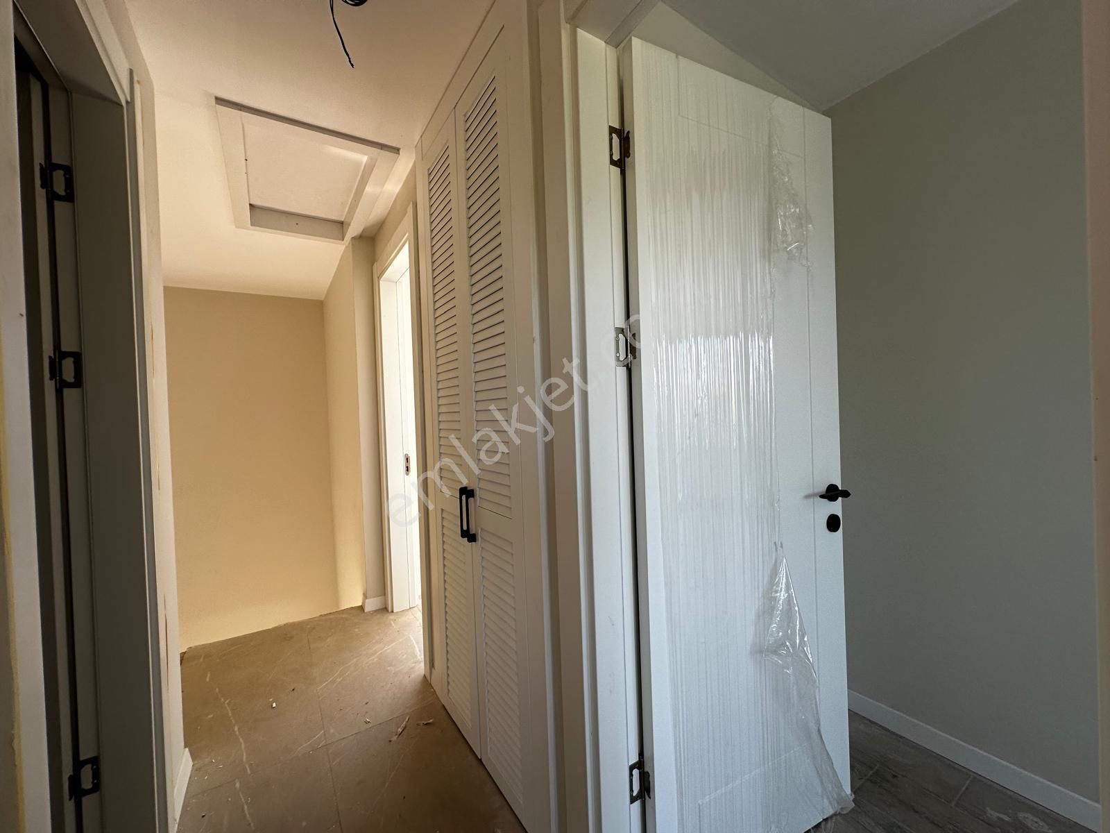 Kuşadası Karaova'da Denize Ve Avm'lere Yürüme Mesafesi Sıfır 5+2 - Görsel 9