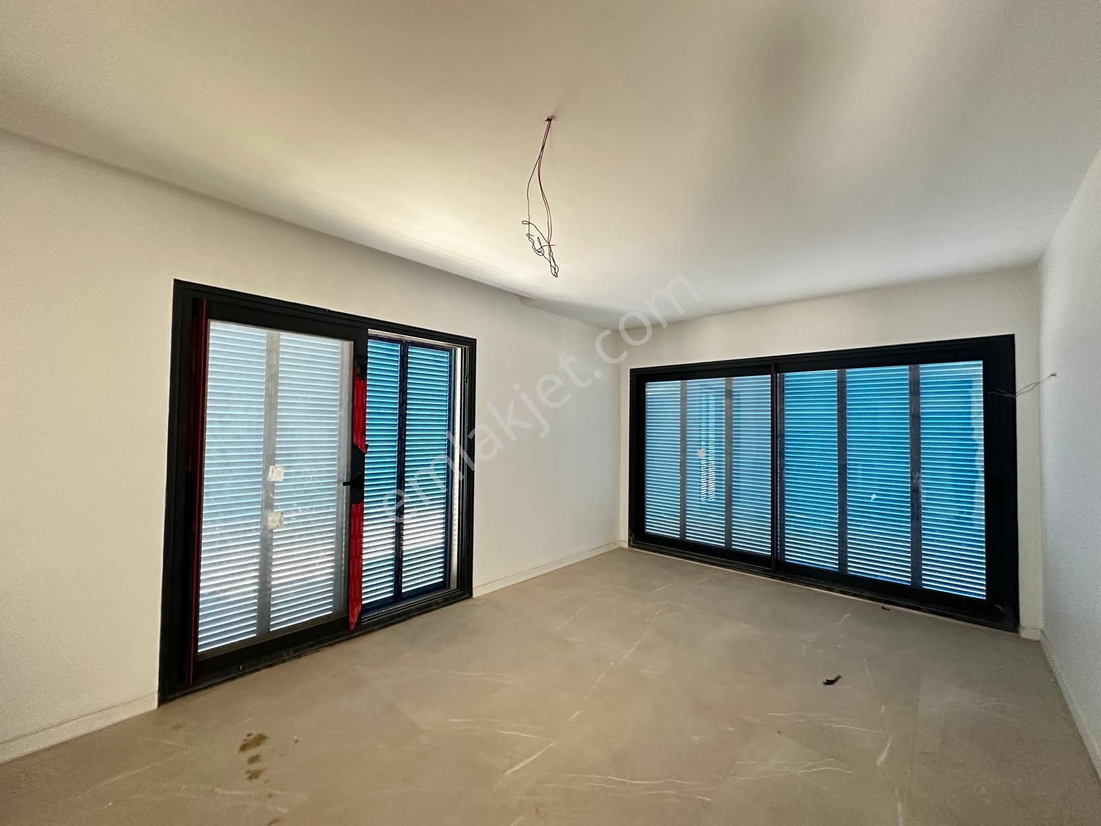 Kuşadası Karaova'da Denize Ve Avm'lere Yürüme Mesafesi Sıfır 5+2 - Görsel 30