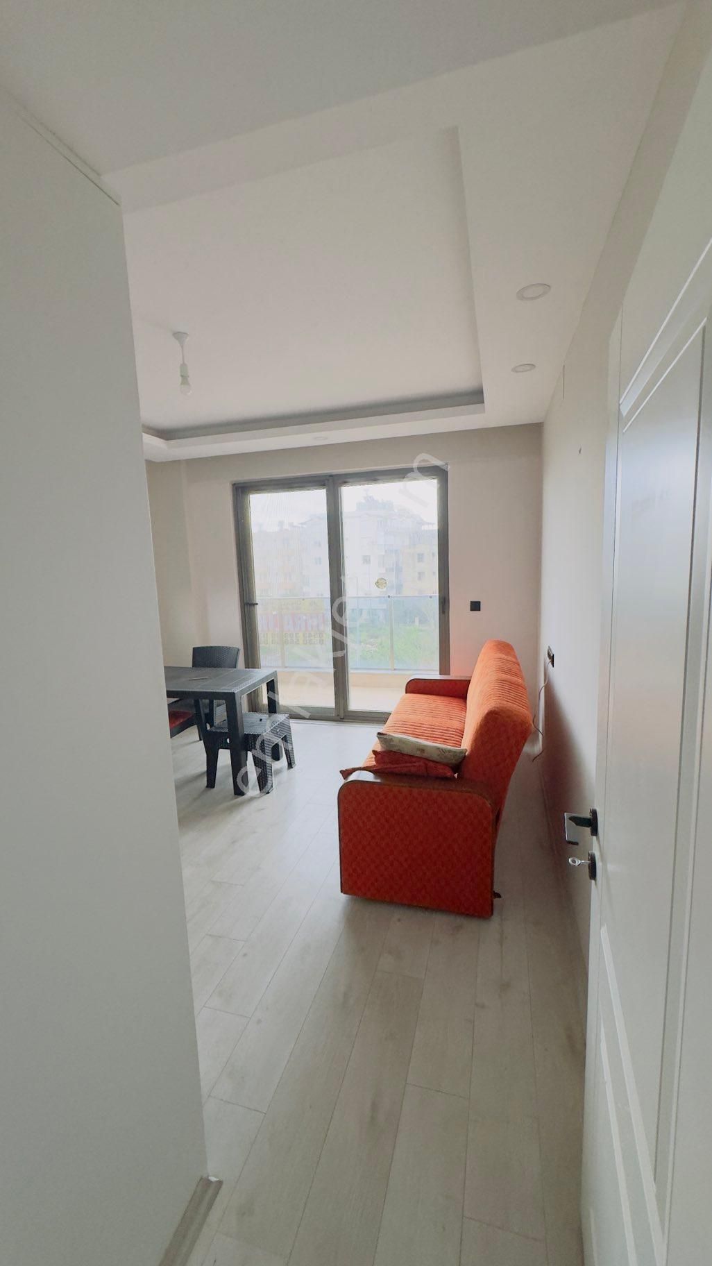 Finike Sahlde Deniz Manzaralı 1+1 Kiralık Daire - Görsel 3