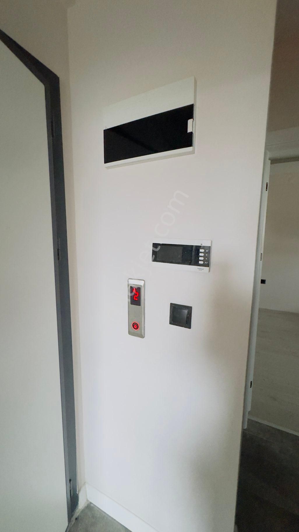 Finike Sahlde Deniz Manzaralı 1+1 Kiralık Daire - Görsel 15