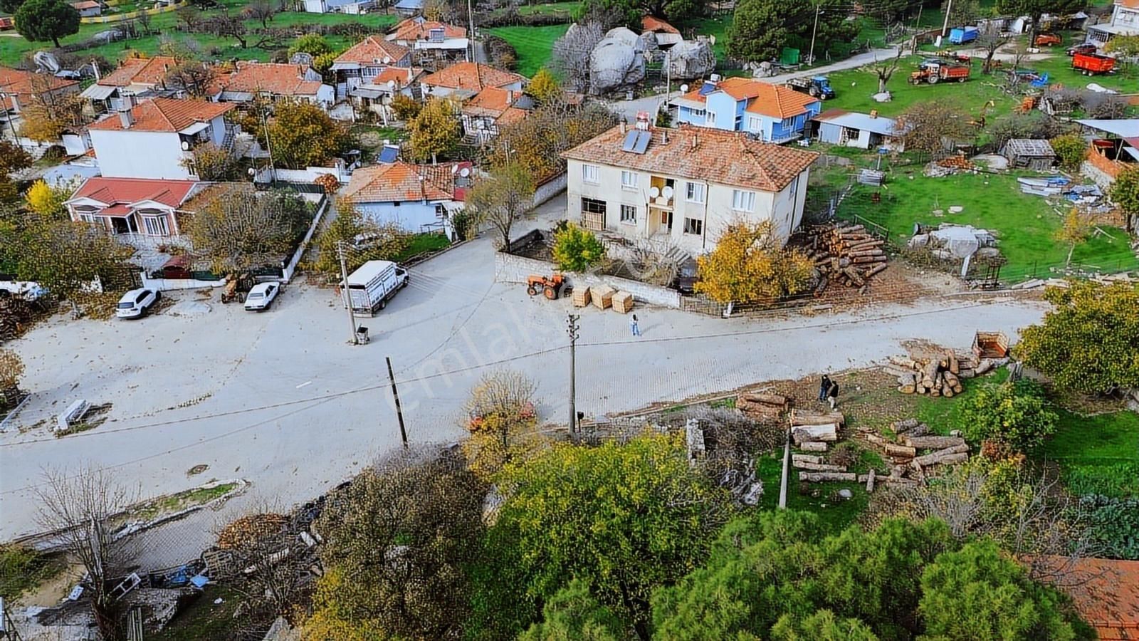 Bergama Kozak Aşağıcuma Mahallesinde 180 M2 Satılık İmarlı Arsa - Görsel 30