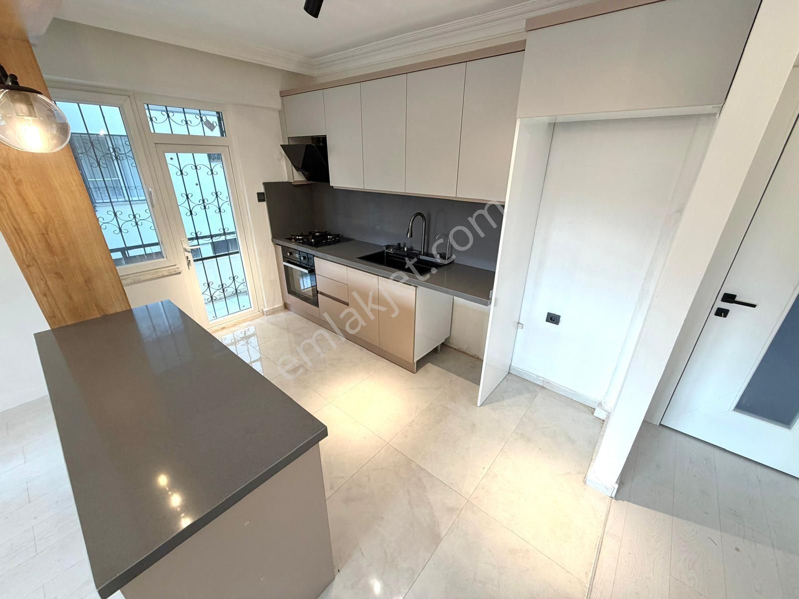 🏡 Referans'tan Akçay' Da İçi Modern Yapılı Ön Cephe Site İçerisinde 2+1 Daire - Görsel 7