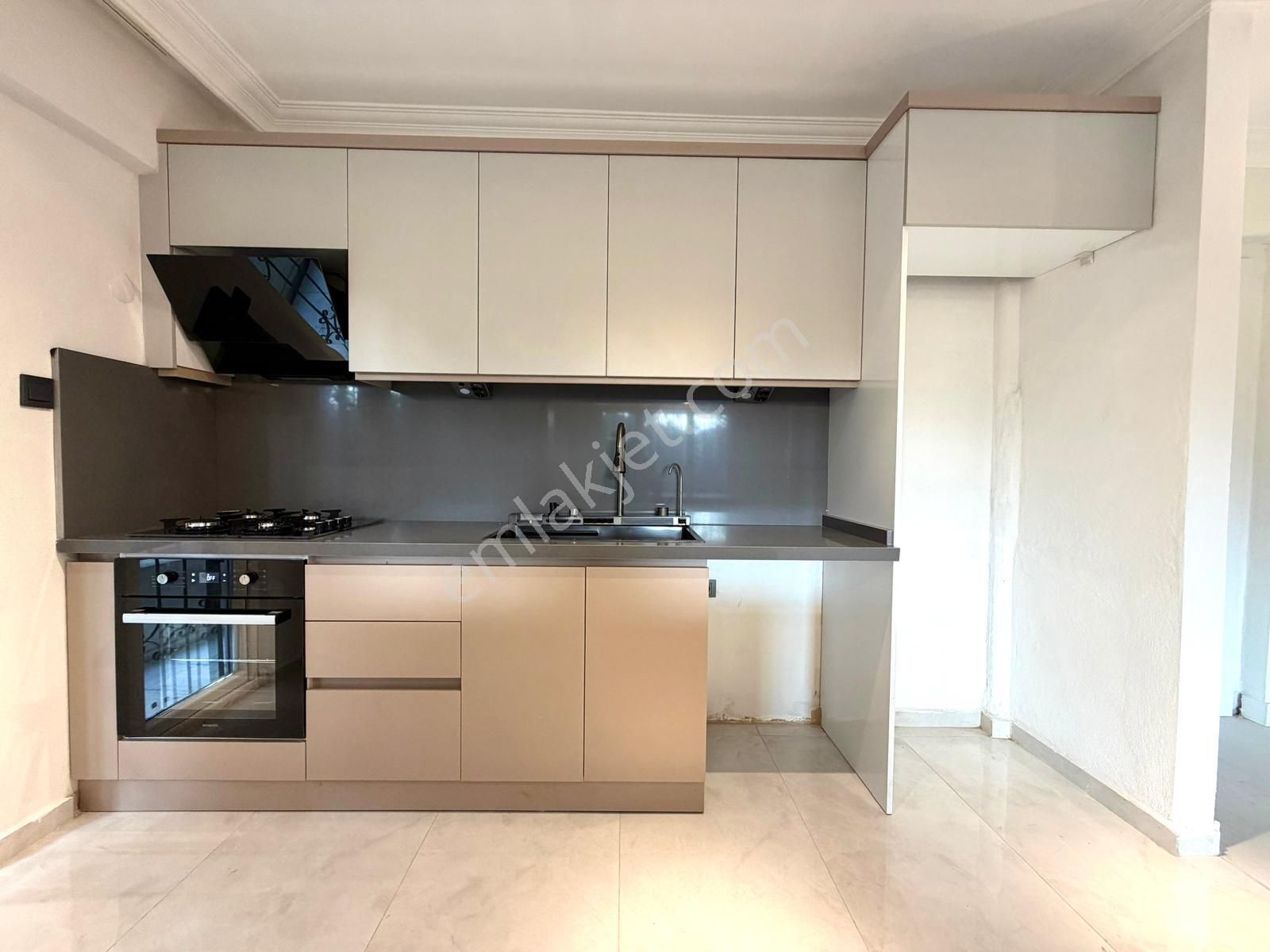 🏡 Referans'tan Akçay' Da İçi Modern Yapılı Ön Cephe Site İçerisinde 2+1 Daire