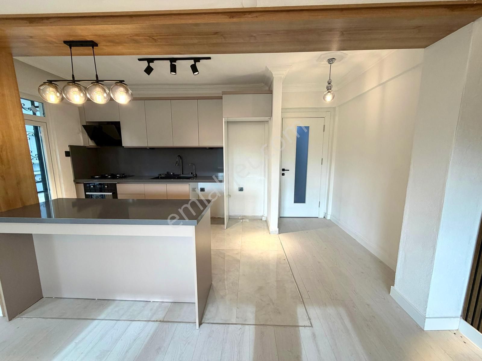 🏡 Referans'tan Akçay' Da İçi Modern Yapılı Ön Cephe Site İçerisinde 2+1 Daire - Görsel 2