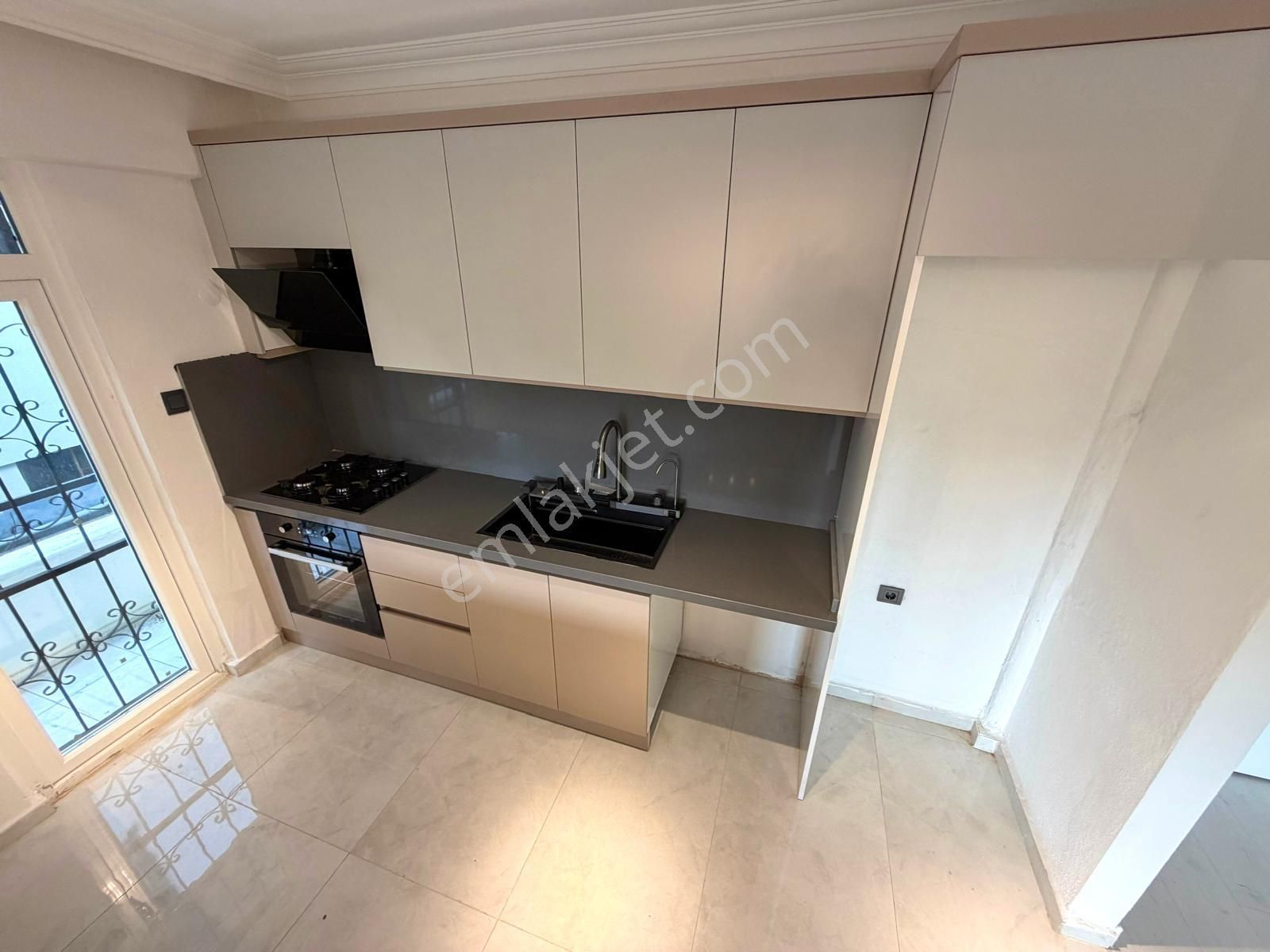 🏡 Referans'tan Akçay' Da İçi Modern Yapılı Ön Cephe Site İçerisinde 2+1 Daire - Görsel 5