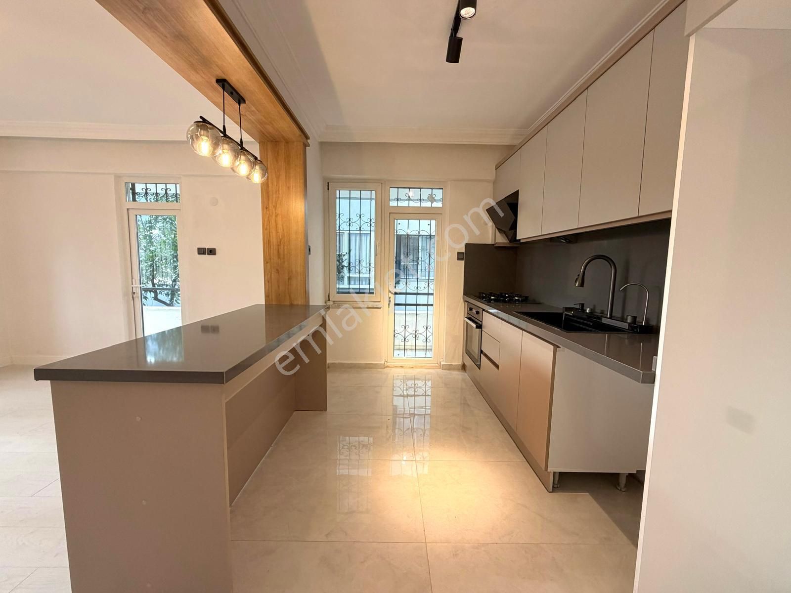 🏡 Referans'tan Akçay' Da İçi Modern Yapılı Ön Cephe Site İçerisinde 2+1 Daire - Görsel 4