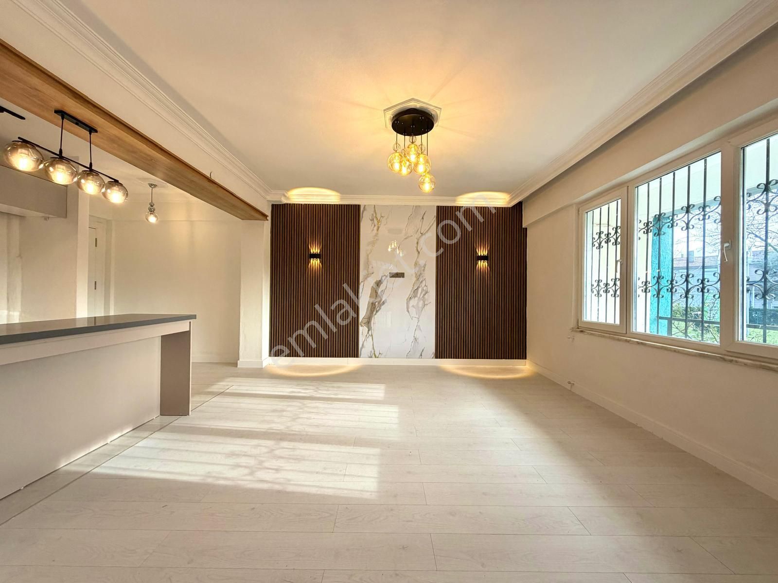 🏡 Referans'tan Akçay' Da İçi Modern Yapılı Ön Cephe Site İçerisinde 2+1 Daire - Görsel 14