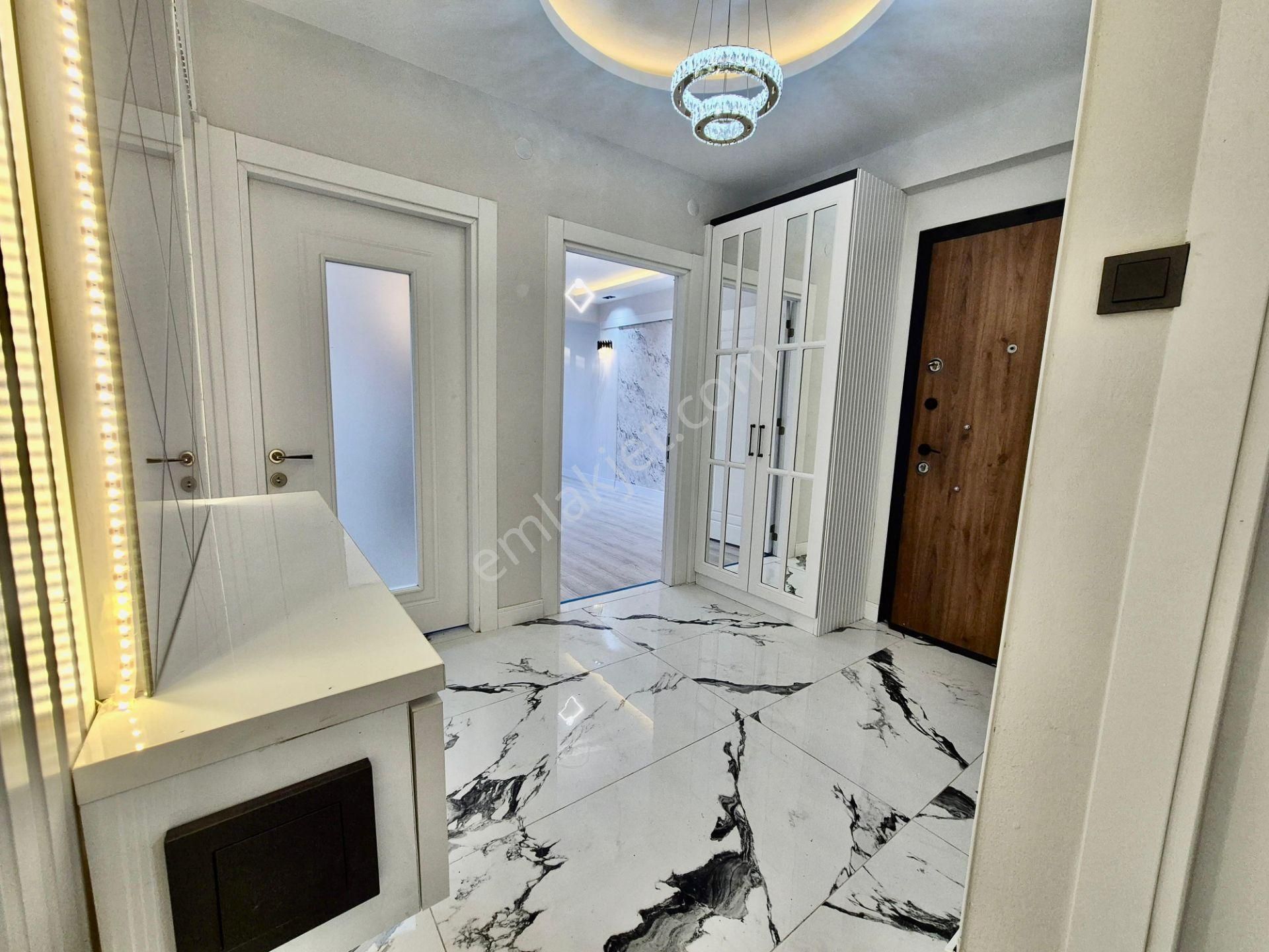 ▓karabuluttan▓göz Alıcı Tasarımı İle & Ön Cephe Ultralüx 2+1 Satılık Daire - Görsel 11