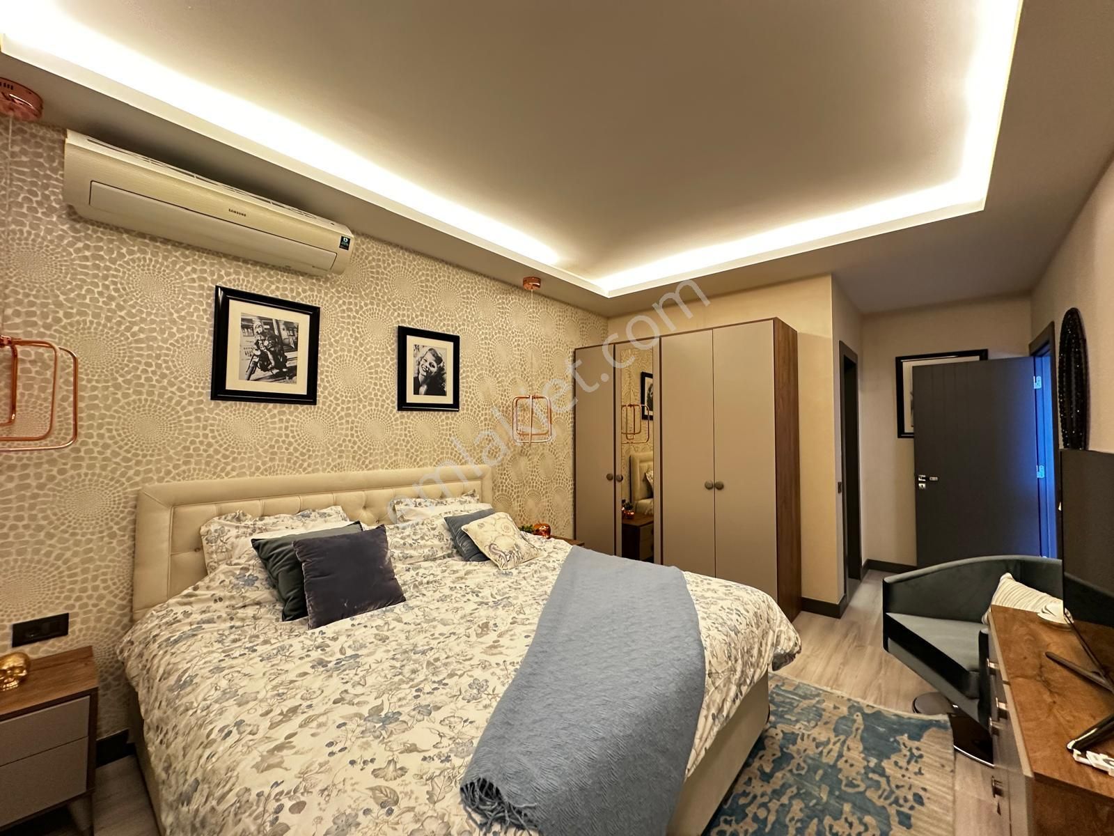 Kuşadası Ege Mah. Özenle Yapılmış Mimari Manzaralı Net 300 M2 - Görsel 12