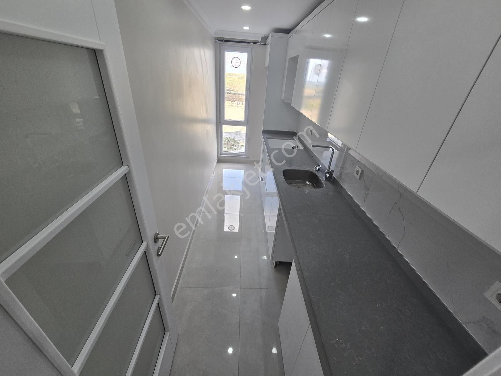 Pusula İnş.tan Malkoçoglu Mah Cadde Uzerinde 70m2 3kat Daire - Görsel 20